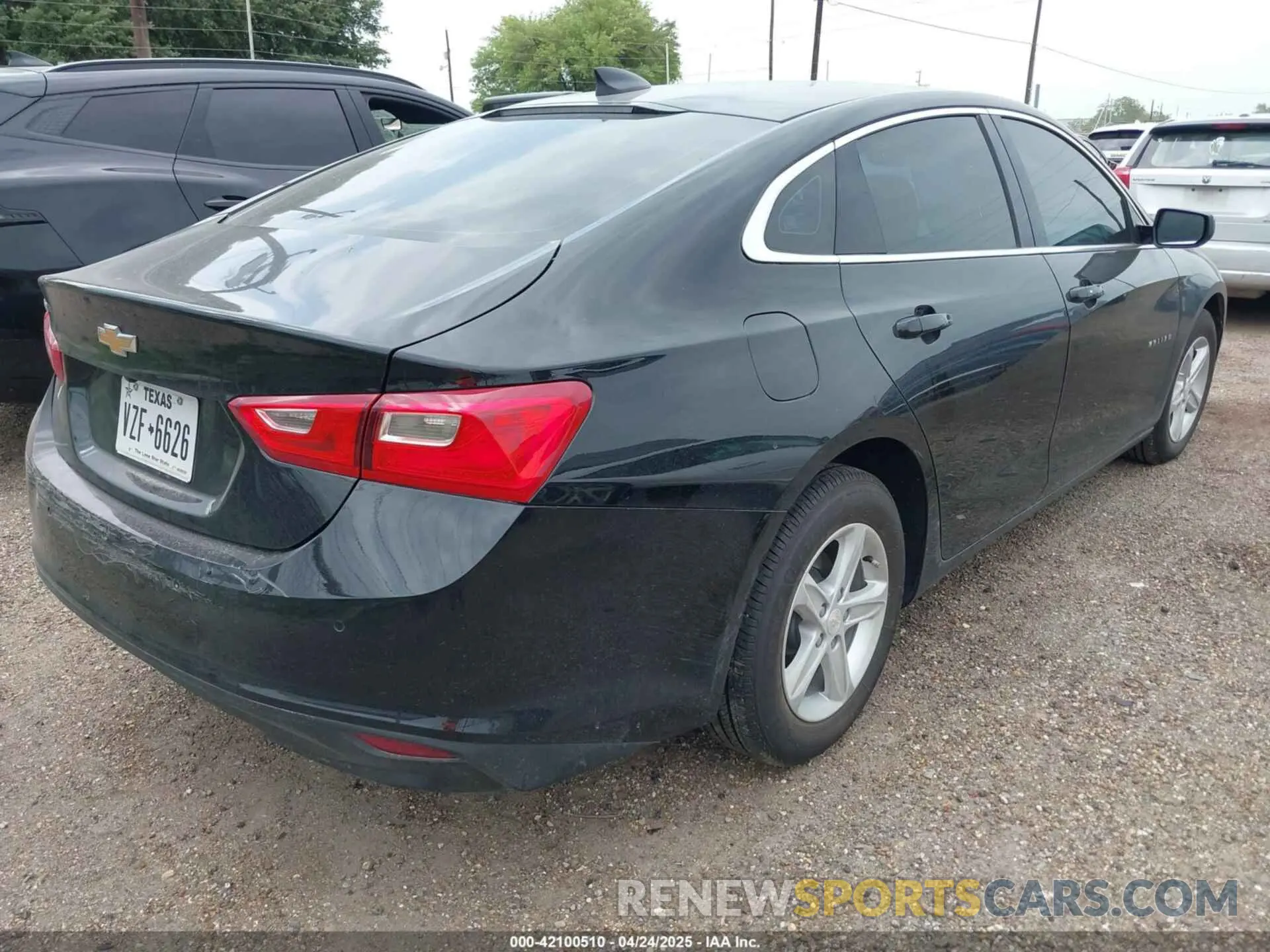 4 Photograph of a damaged car 1G1ZB5ST0SF102851 CHEVROLET MALIBU 2025
