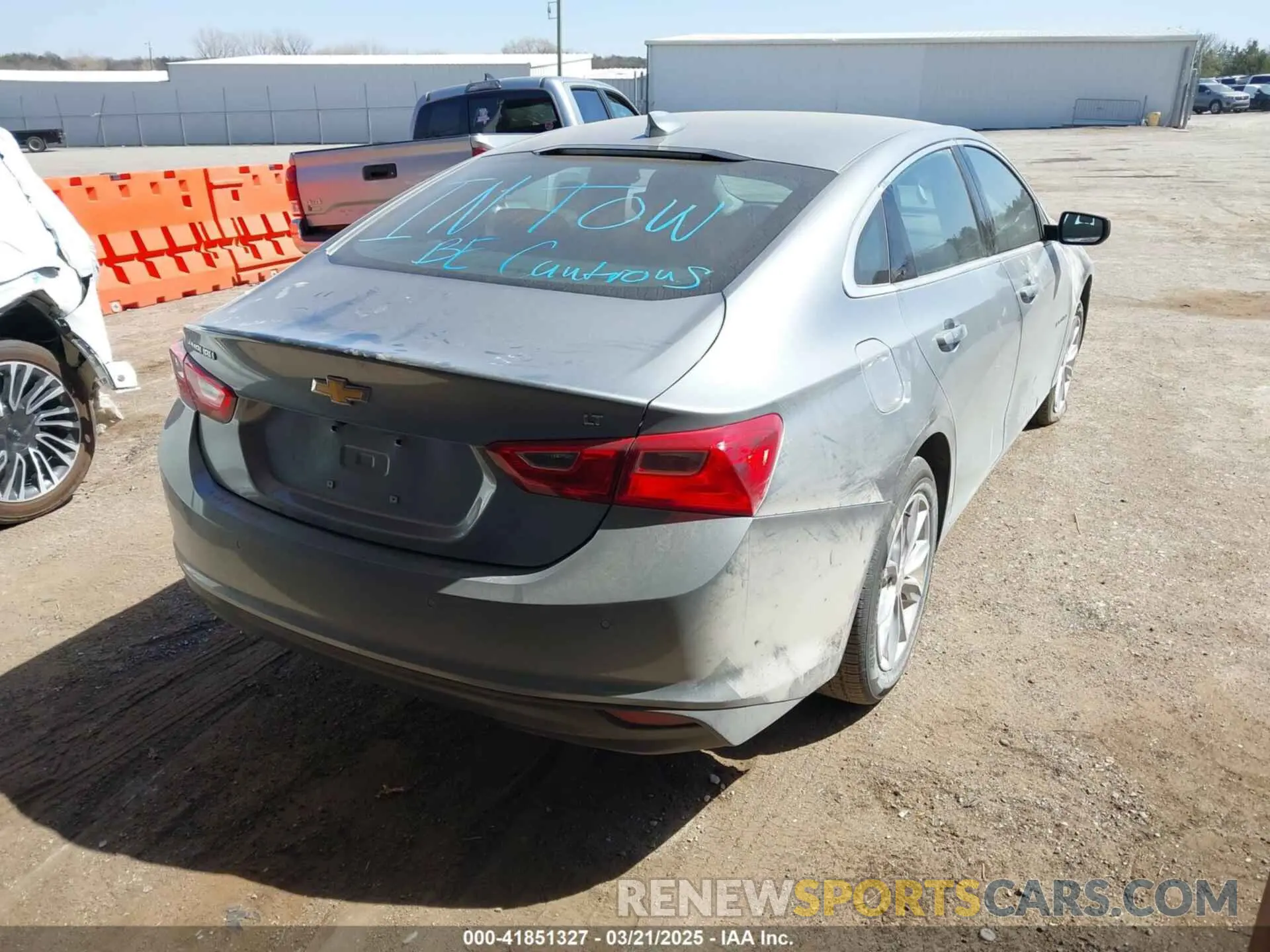 4 Фотография поврежденного автомобиля 1G1ZD5ST0SF125427 CHEVROLET MALIBU 2025