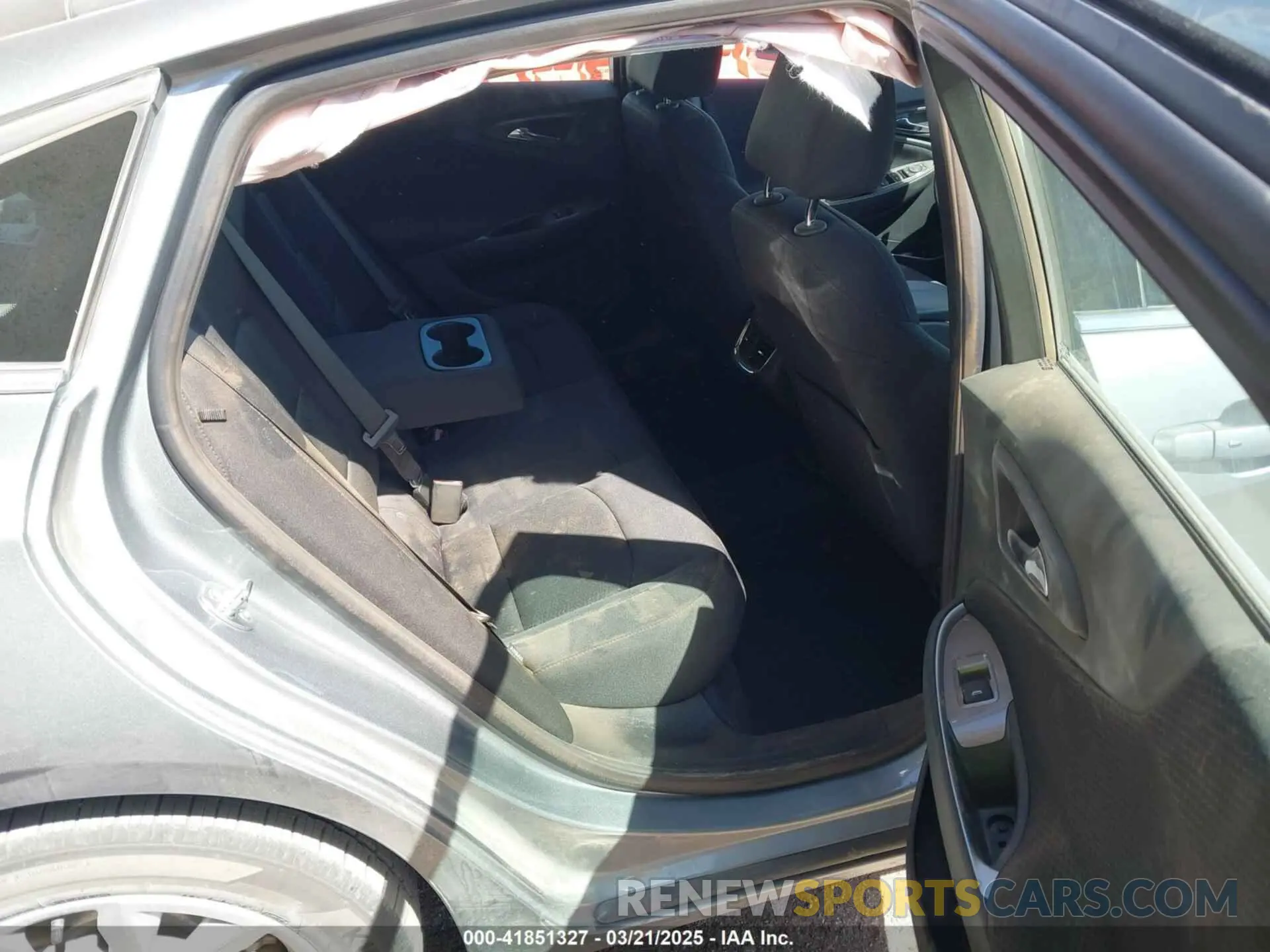 8 Фотография поврежденного автомобиля 1G1ZD5ST0SF125427 CHEVROLET MALIBU 2025