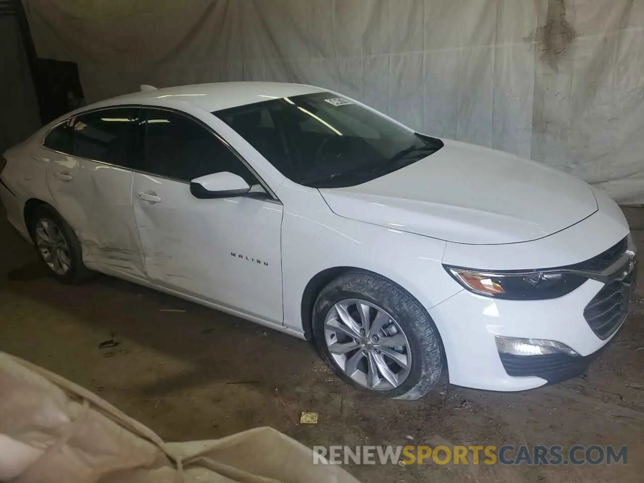4 Photograph of a damaged car 1G1ZD5ST2SF146411 CHEVROLET MALIBU 2025