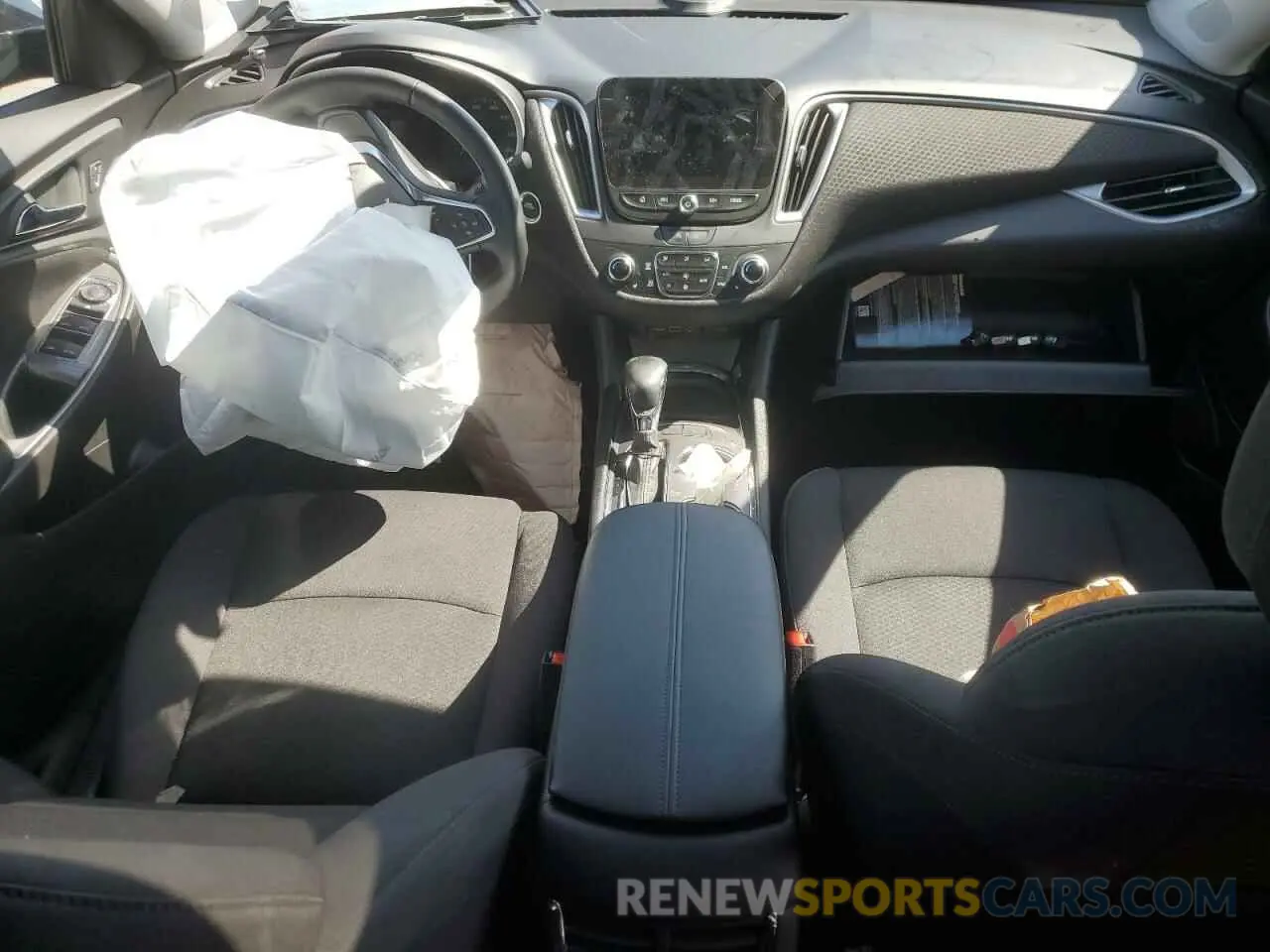 8 Photograph of a damaged car 1G1ZD5ST4SF114625 CHEVROLET MALIBU 2025