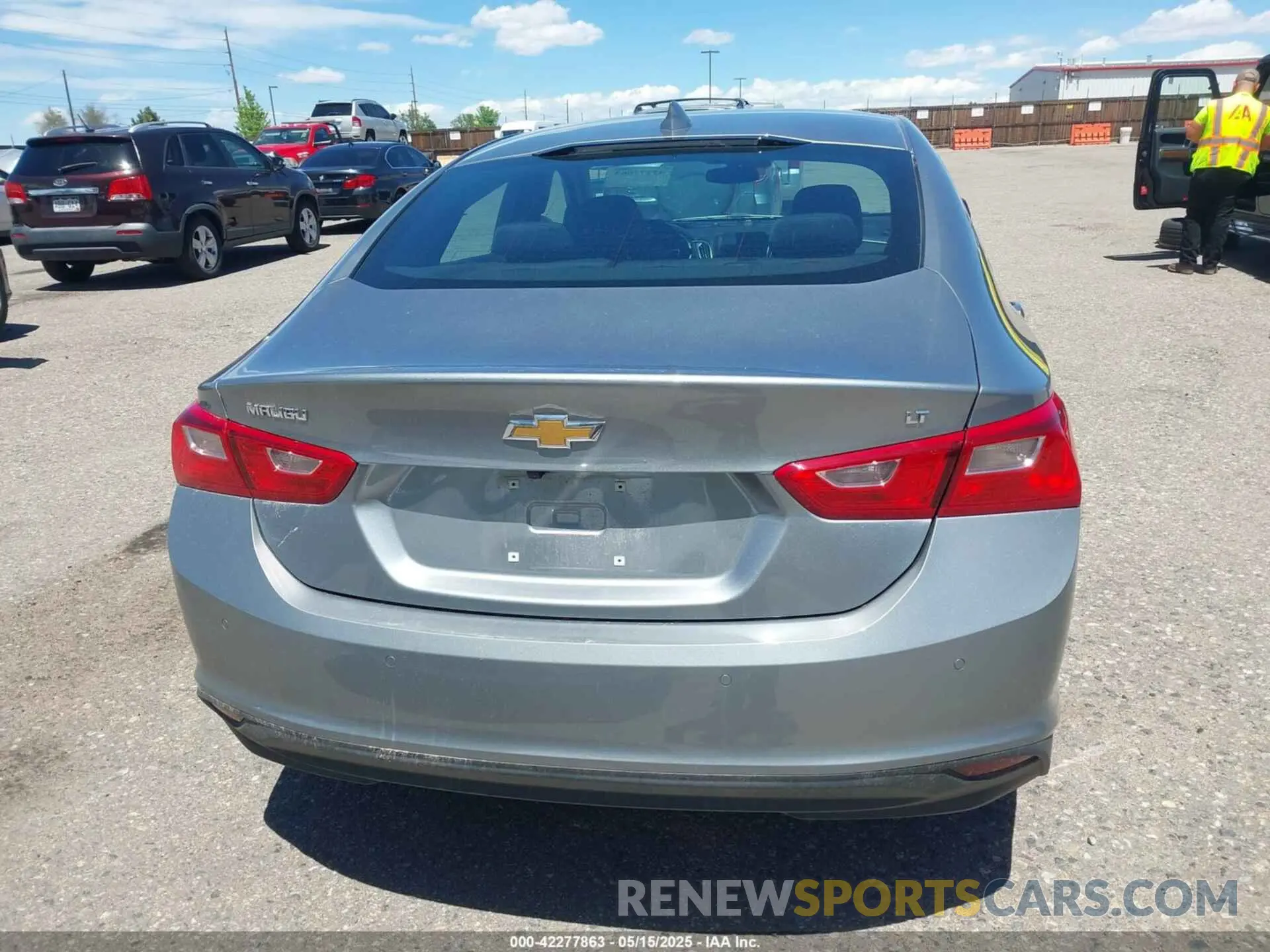 16 Фотография поврежденного автомобиля 1G1ZD5ST5SF156074 CHEVROLET MALIBU 2025