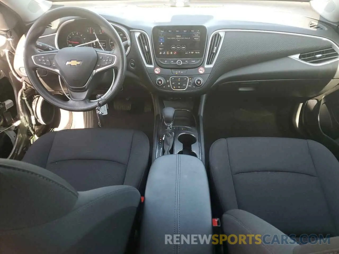 8 Фотография поврежденного автомобиля 1G1ZD5ST6SF118935 CHEVROLET MALIBU 2025