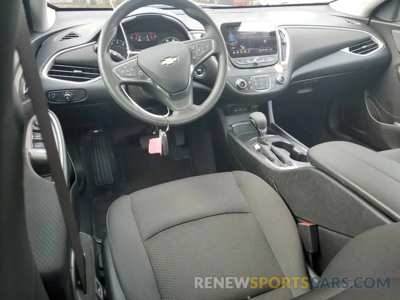 8 Фотография поврежденного автомобиля 1G1ZD5ST6SF140255 CHEVROLET MALIBU 2025