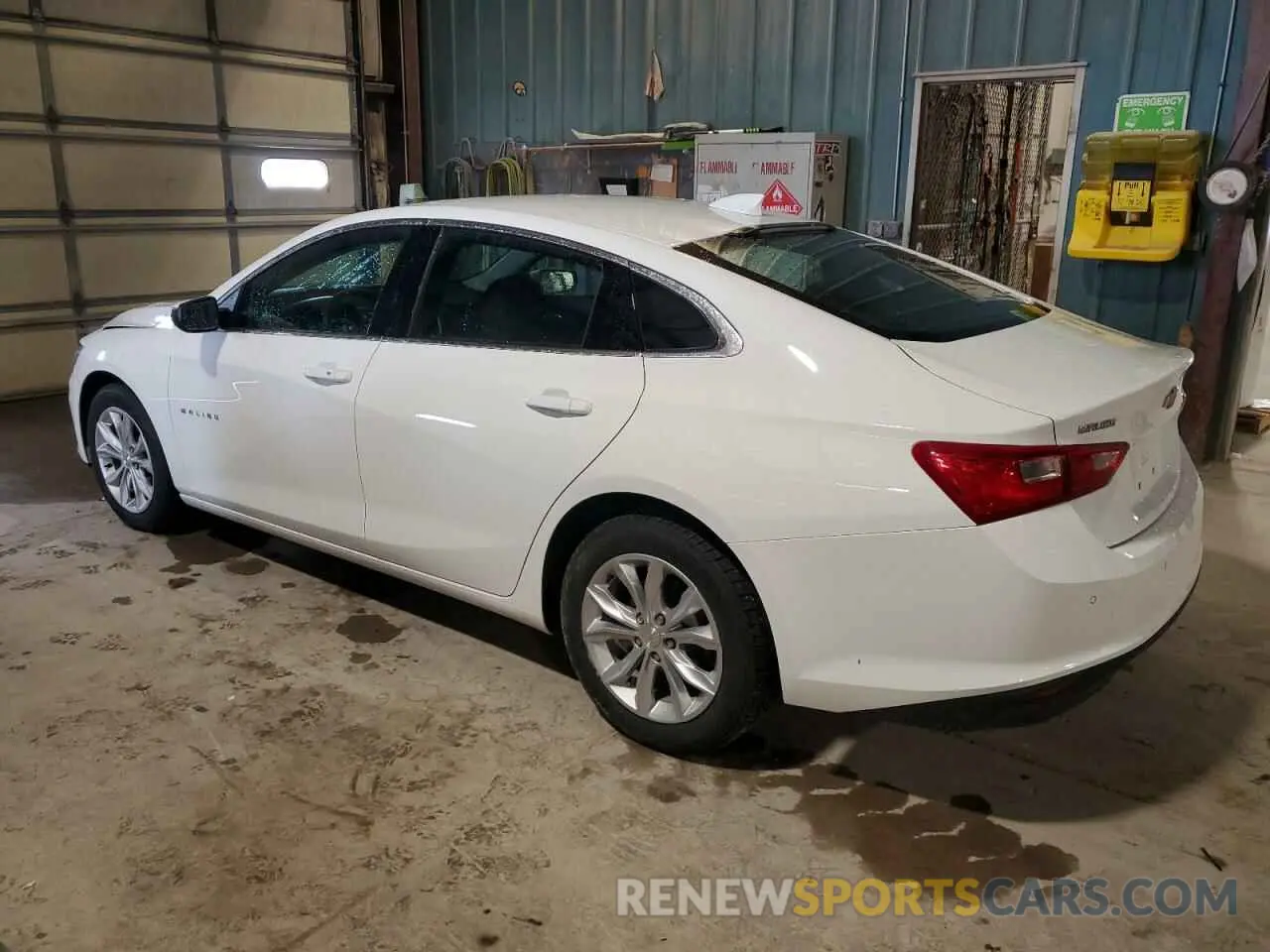 2 Фотография поврежденного автомобиля 1G1ZD5ST8SF127345 CHEVROLET MALIBU 2025