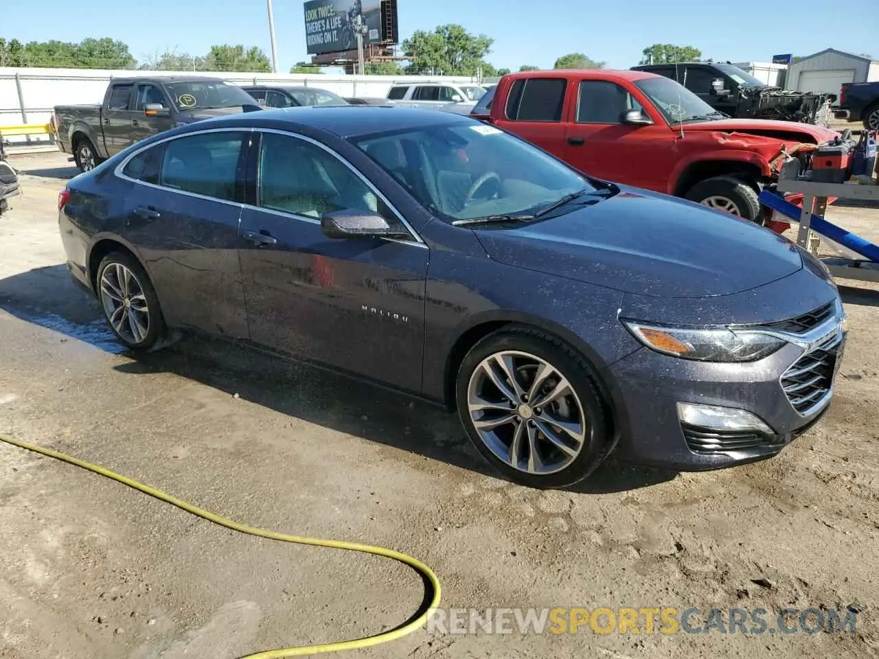 4 Фотография поврежденного автомобиля 1G1ZD5ST8SF150558 CHEVROLET MALIBU 2025