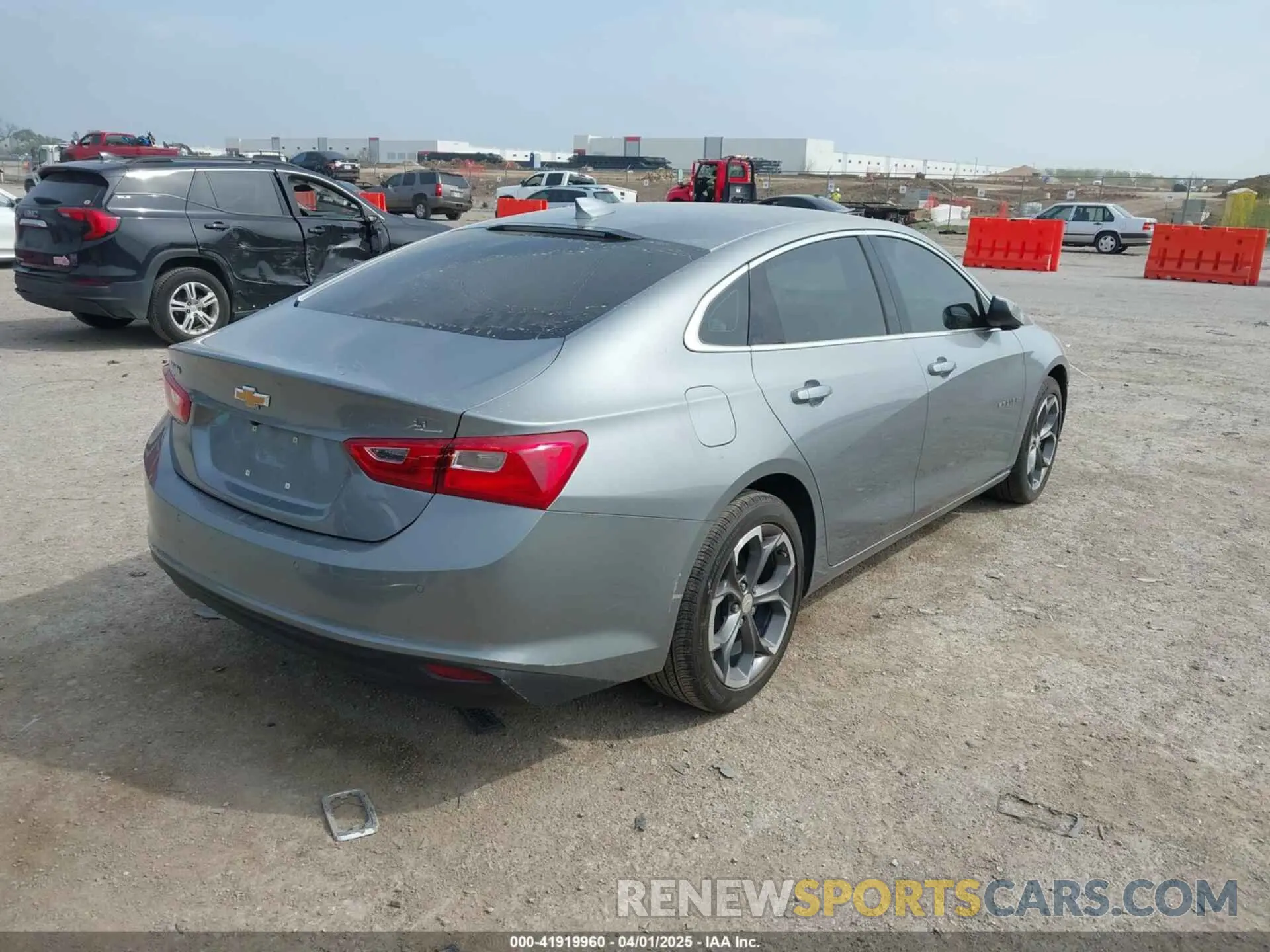 4 Photograph of a damaged car 1G1ZD5ST9SF103264 CHEVROLET MALIBU 2025