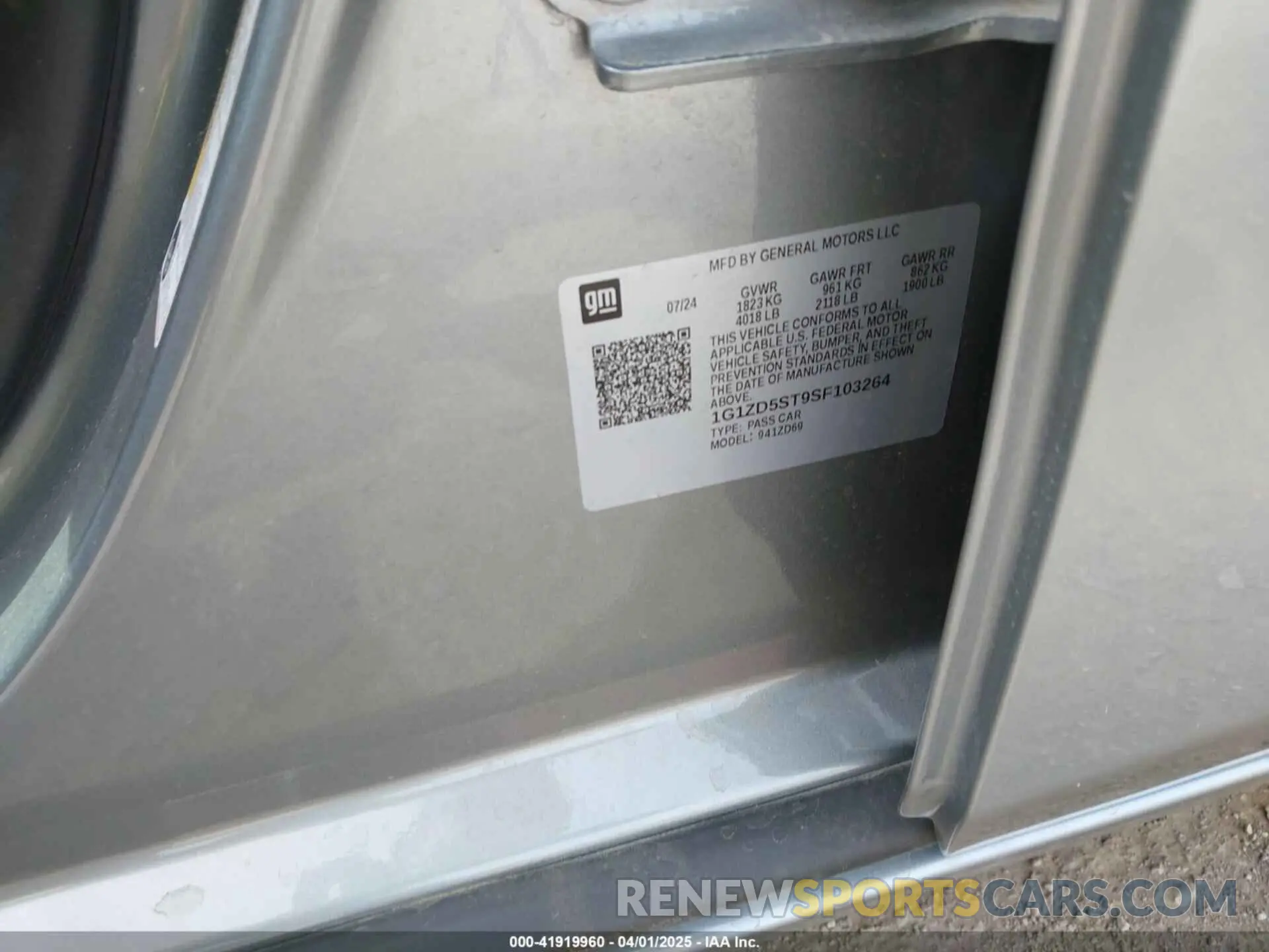 9 Photograph of a damaged car 1G1ZD5ST9SF103264 CHEVROLET MALIBU 2025