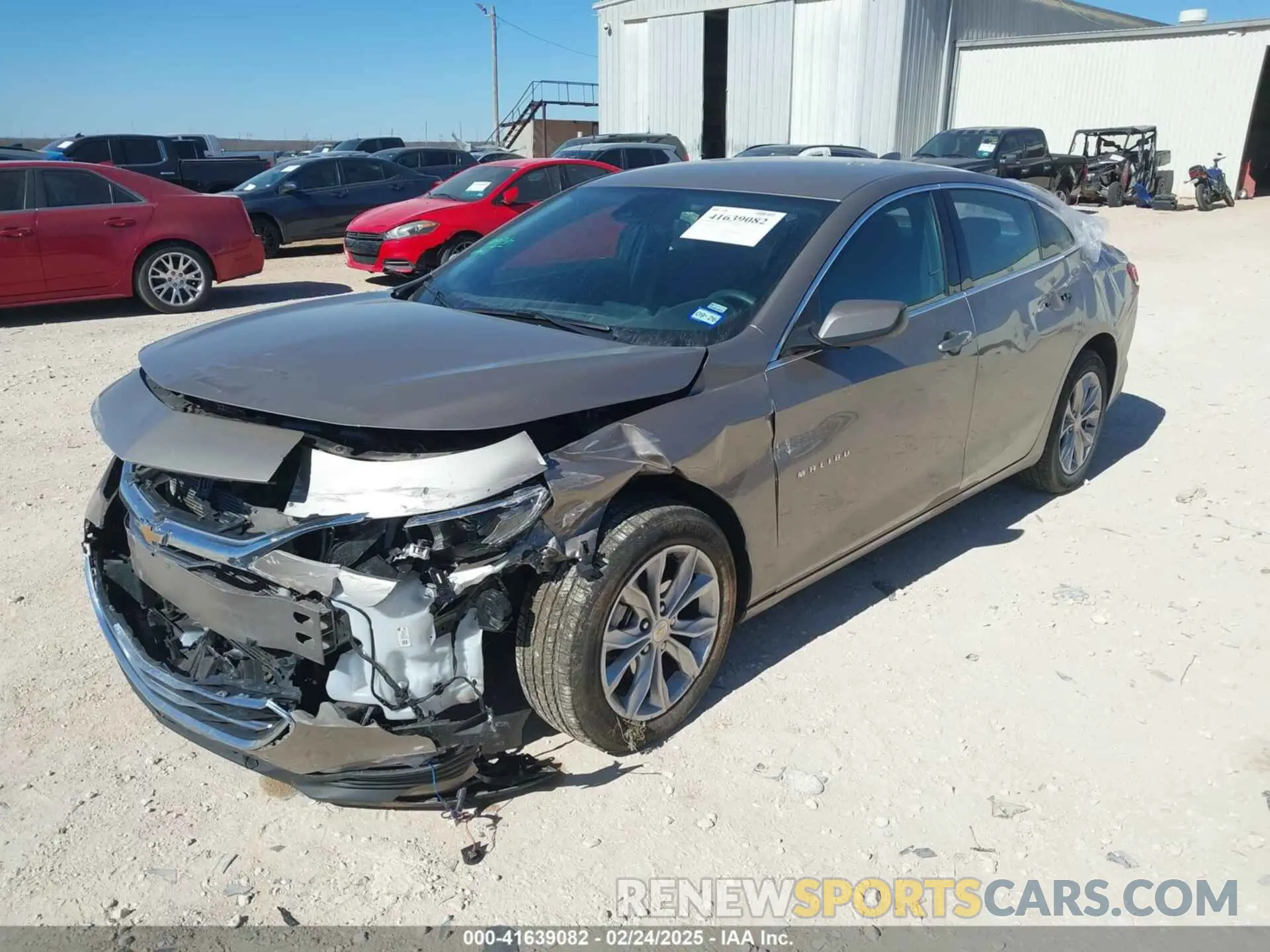 2 Фотография поврежденного автомобиля 1G1ZD5ST9SF137334 CHEVROLET MALIBU 2025