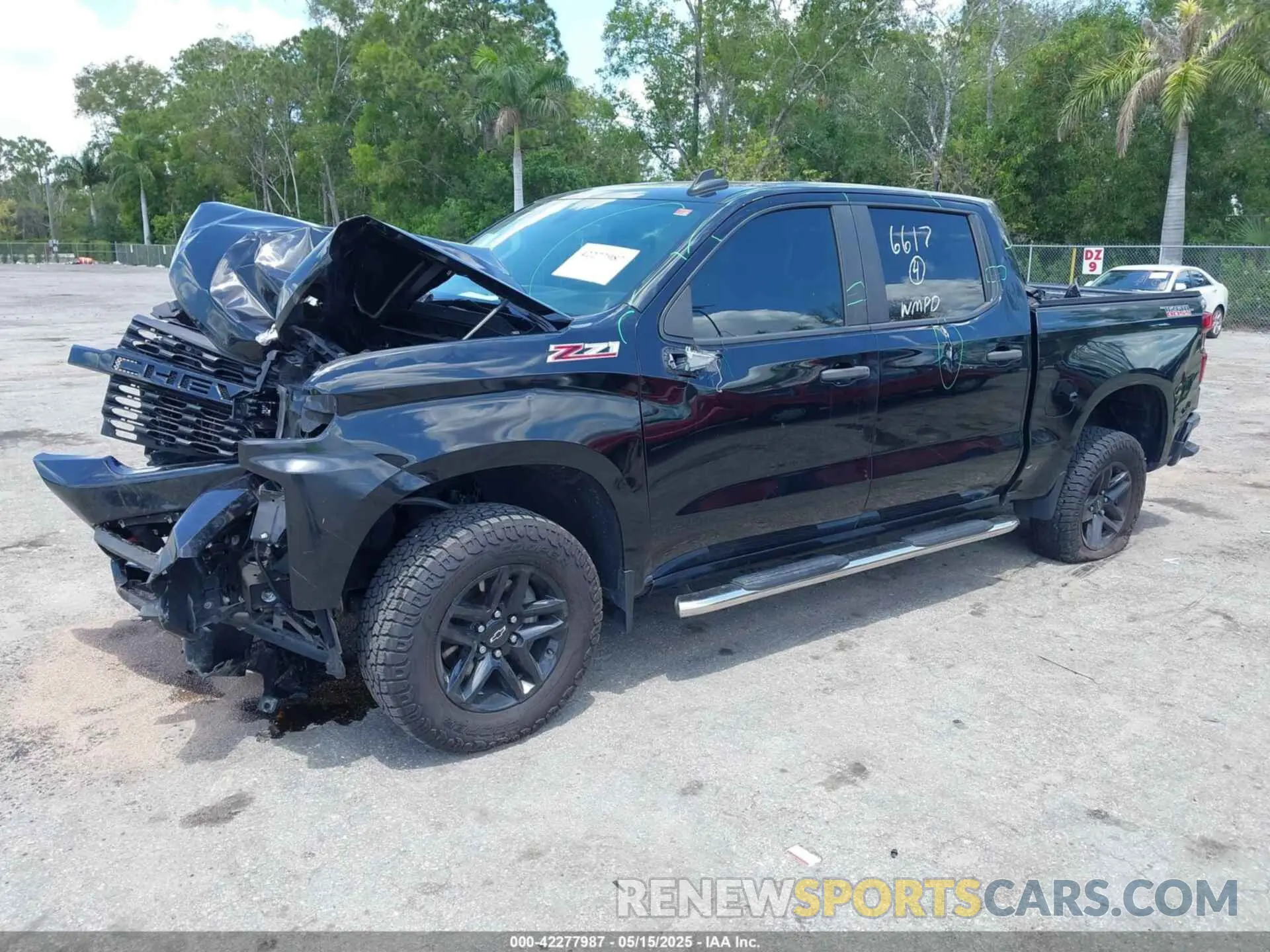 2 Фотография поврежденного автомобиля 1GCPYCEF0KZ386617 CHEVROLET SILVERADO 1500 2019