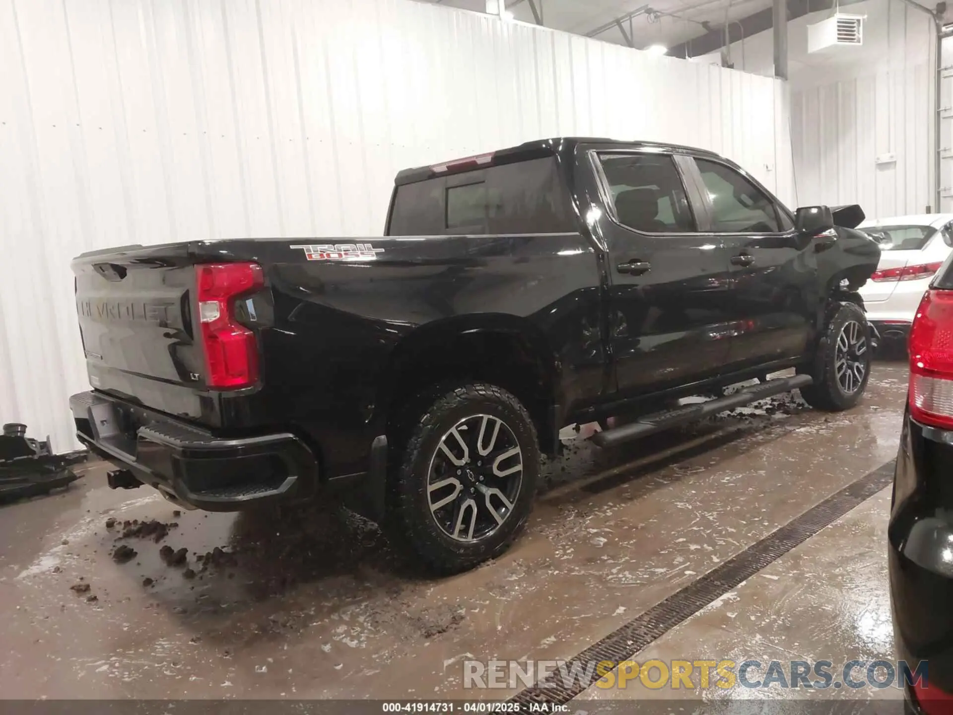 4 Photograph of a damaged car 1GCPYFED8KZ377552 CHEVROLET SILVERADO 1500 2019