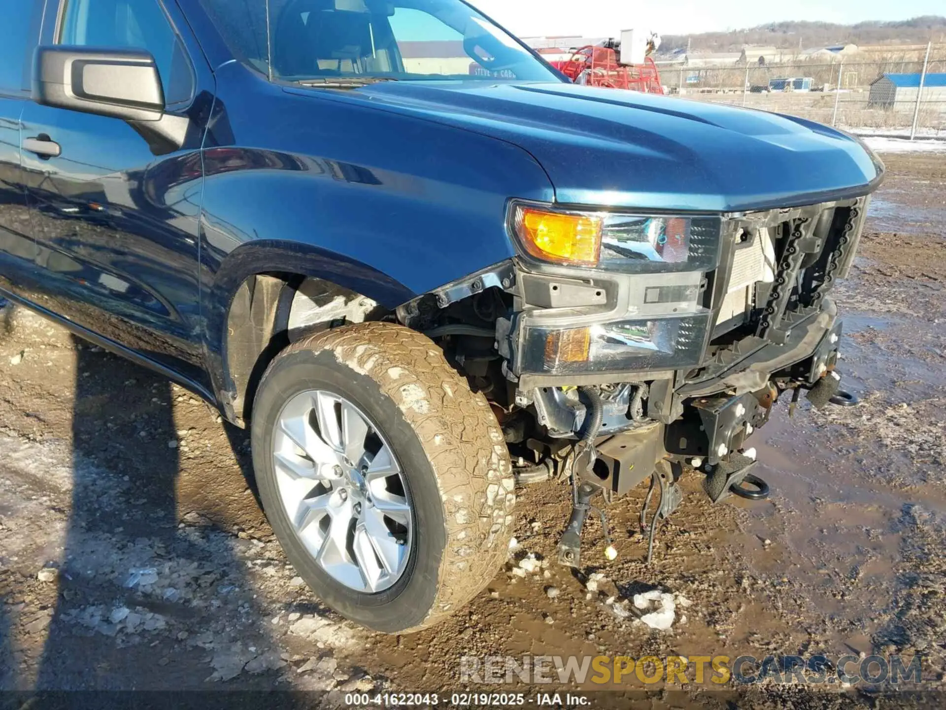 17 Photograph of a damaged car 1GCRYBEH4KZ345976 CHEVROLET SILVERADO 1500 2019