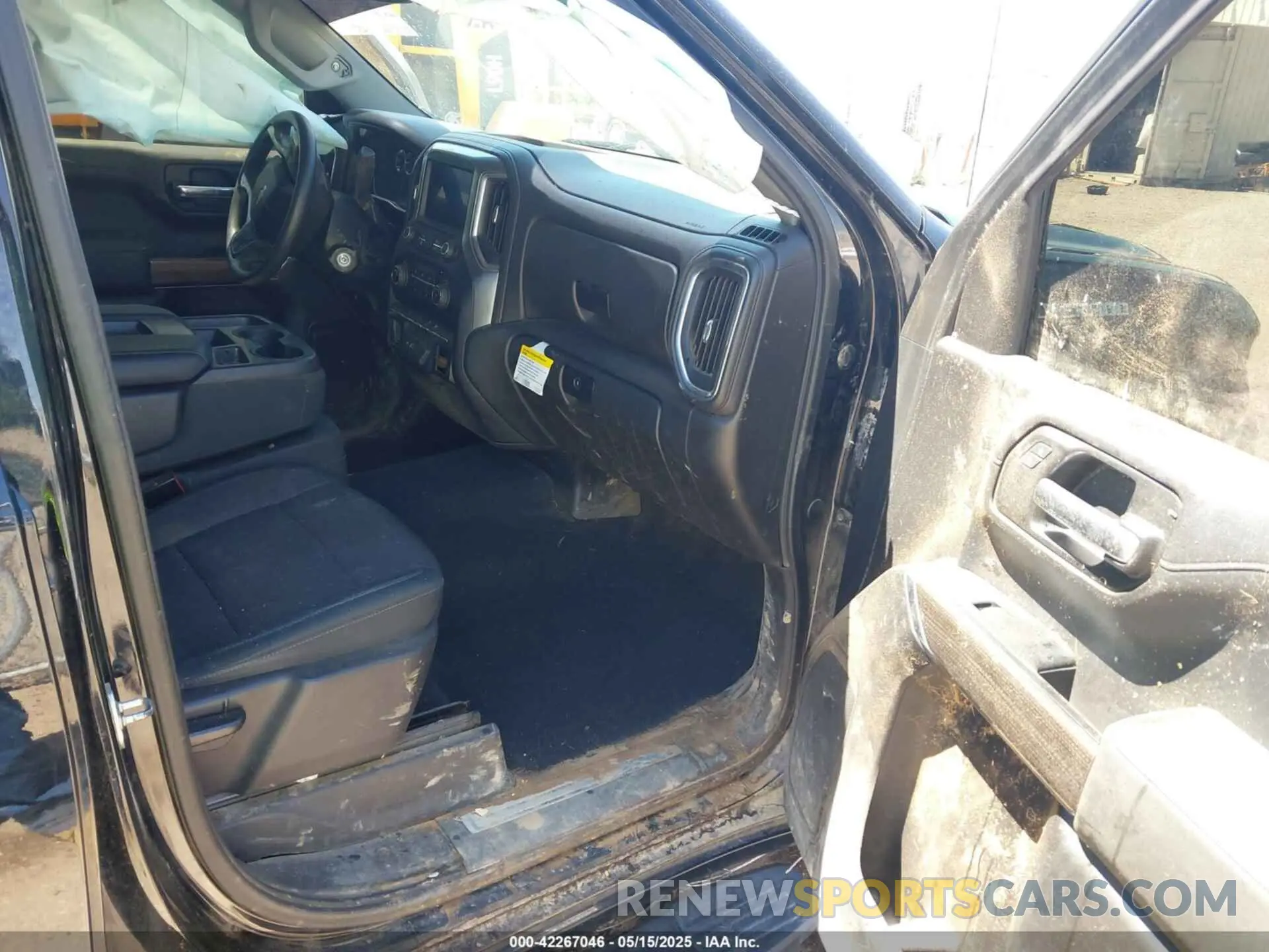 5 Photograph of a damaged car 1GCRYDEK6KZ390280 CHEVROLET SILVERADO 1500 2019