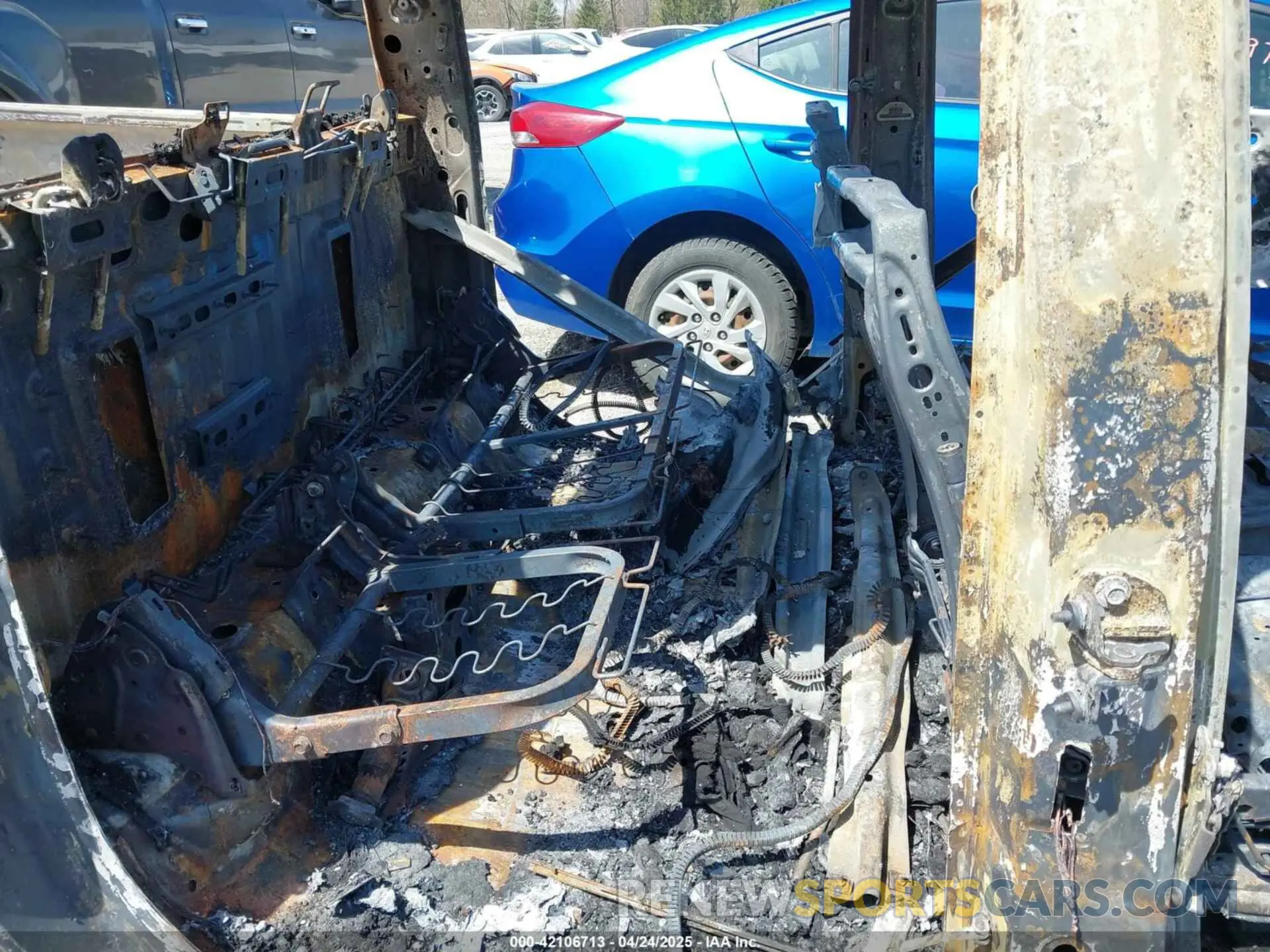 8 Photograph of a damaged car 1GCUYDED9KZ130760 CHEVROLET SILVERADO 1500 2019