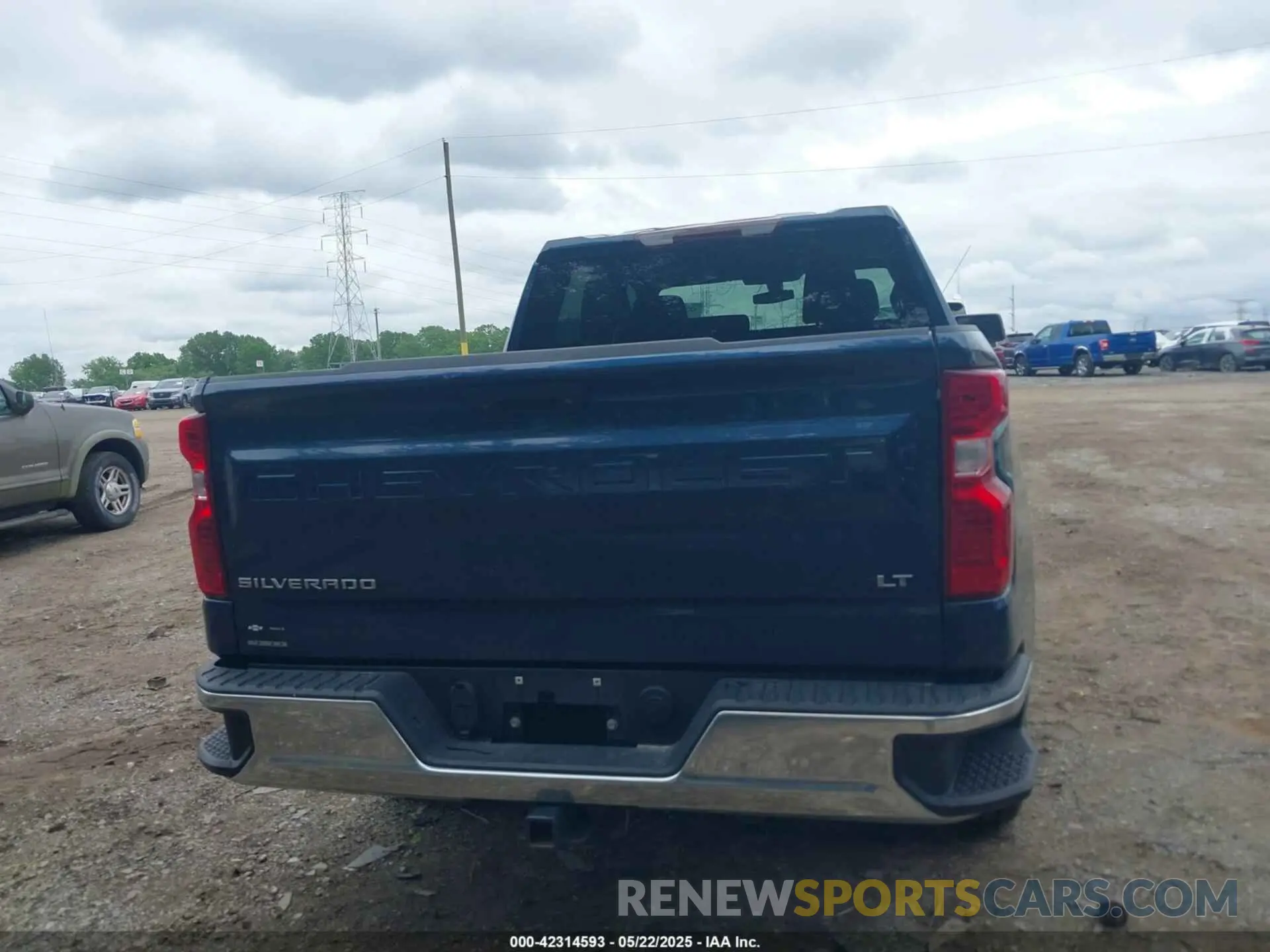16 Photograph of a damaged car 1GCUYDEDXKZ300611 CHEVROLET SILVERADO 1500 2019