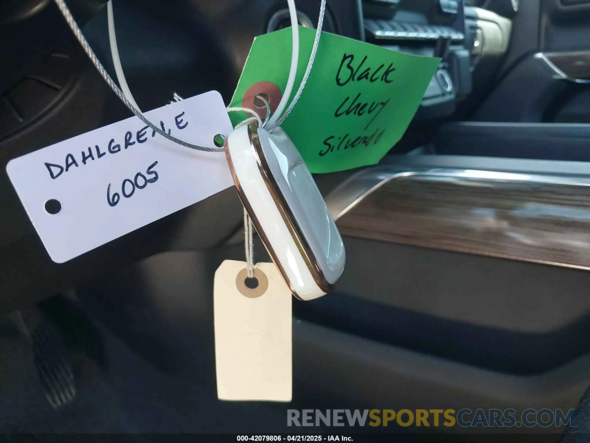 11 Photograph of a damaged car 1GCUYEED0KZ126568 CHEVROLET SILVERADO 1500 2019