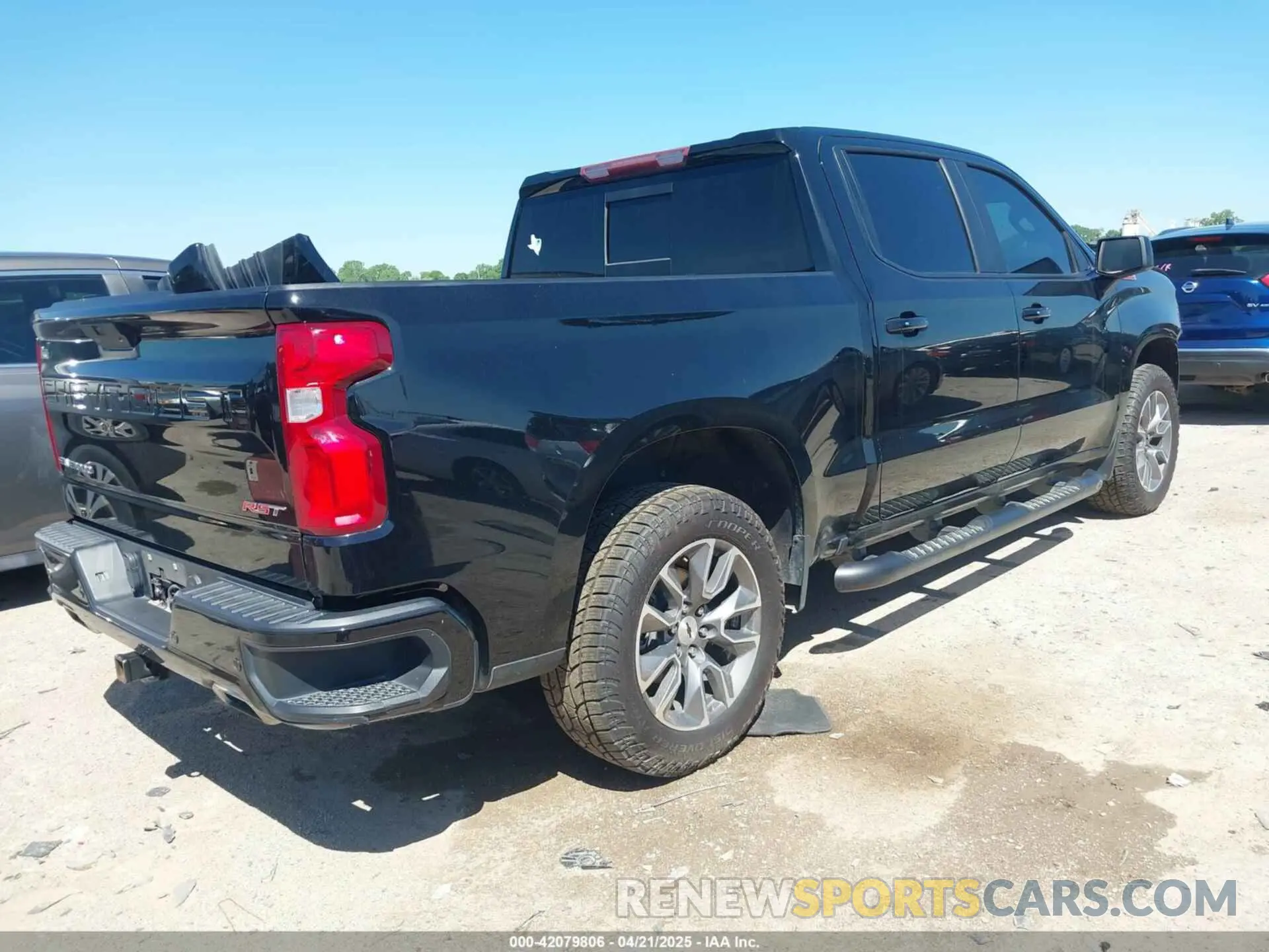 4 Photograph of a damaged car 1GCUYEED0KZ126568 CHEVROLET SILVERADO 1500 2019