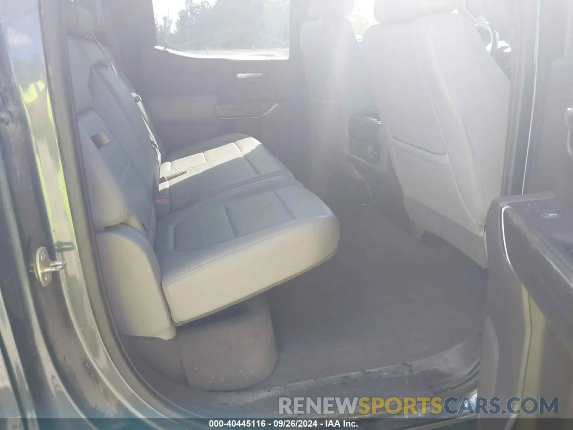 8 Photograph of a damaged car 1GCUYEED5KZ166046 CHEVROLET SILVERADO 1500 2019