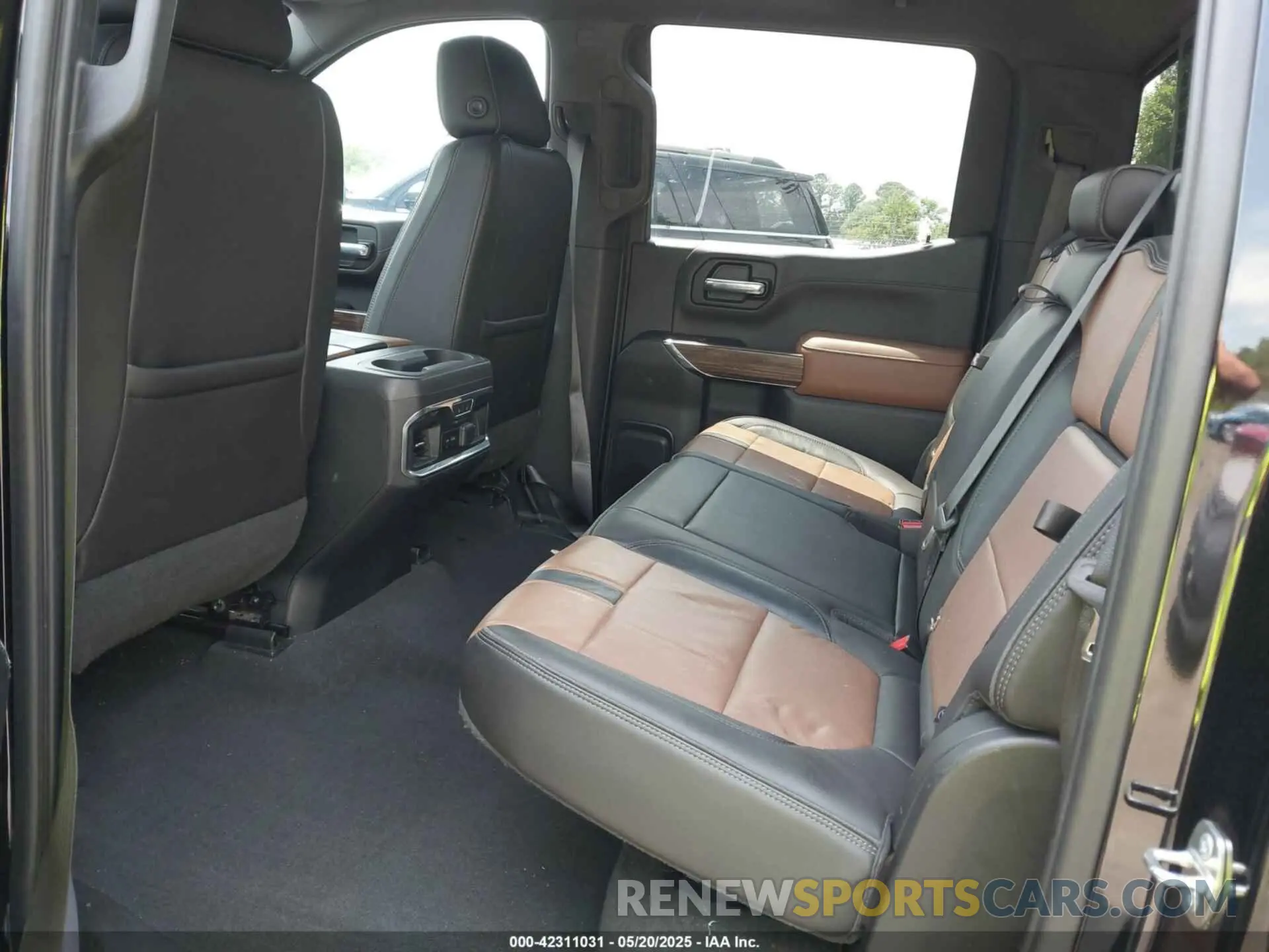8 Photograph of a damaged car 1GCUYHEL1KZ302309 CHEVROLET SILVERADO 1500 2019