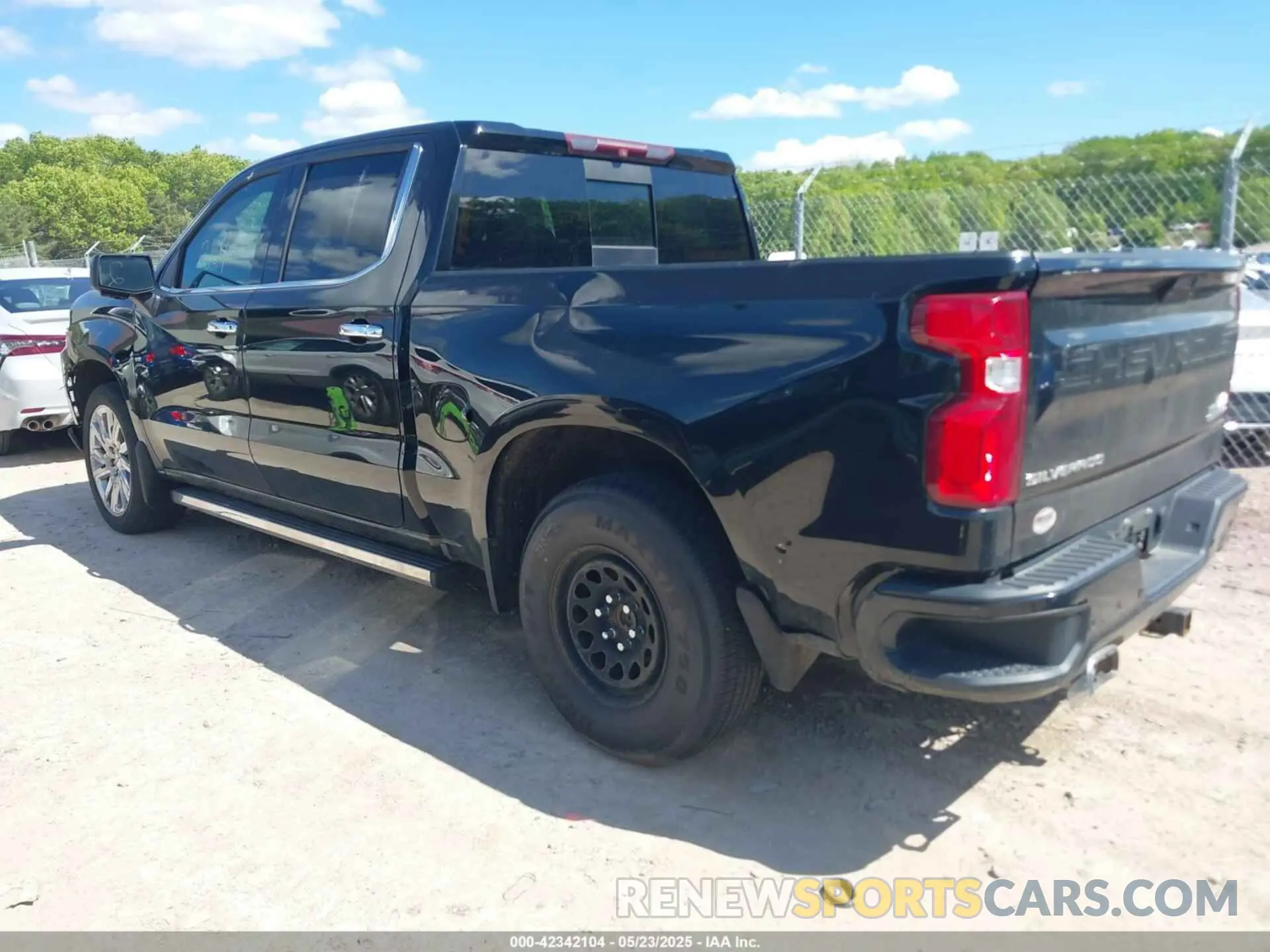 3 Фотография поврежденного автомобиля 1GCUYHEL3KZ216967 CHEVROLET SILVERADO 1500 2019