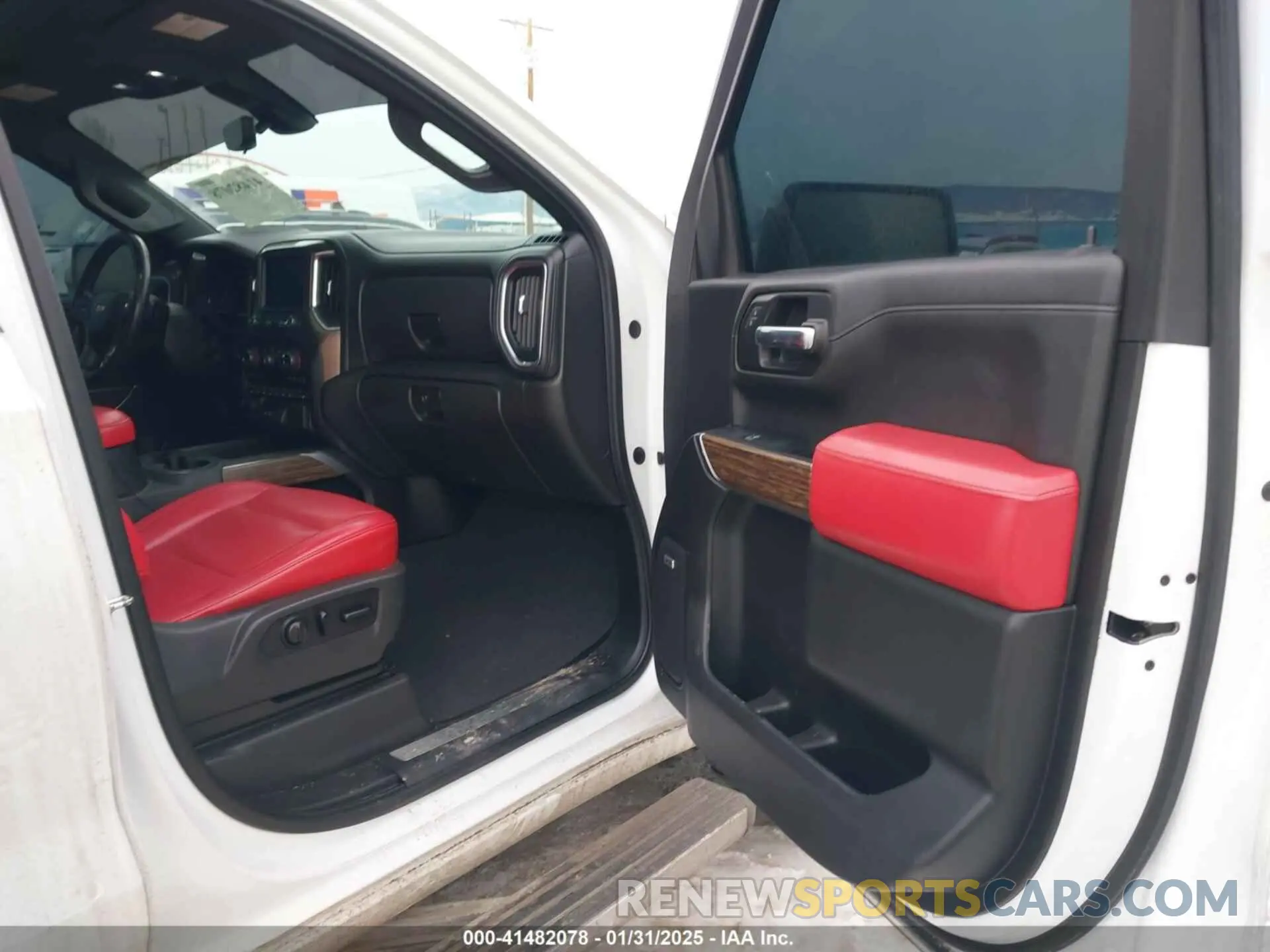5 Photograph of a damaged car 1GCUYHEL5KZ264423 CHEVROLET SILVERADO 1500 2019