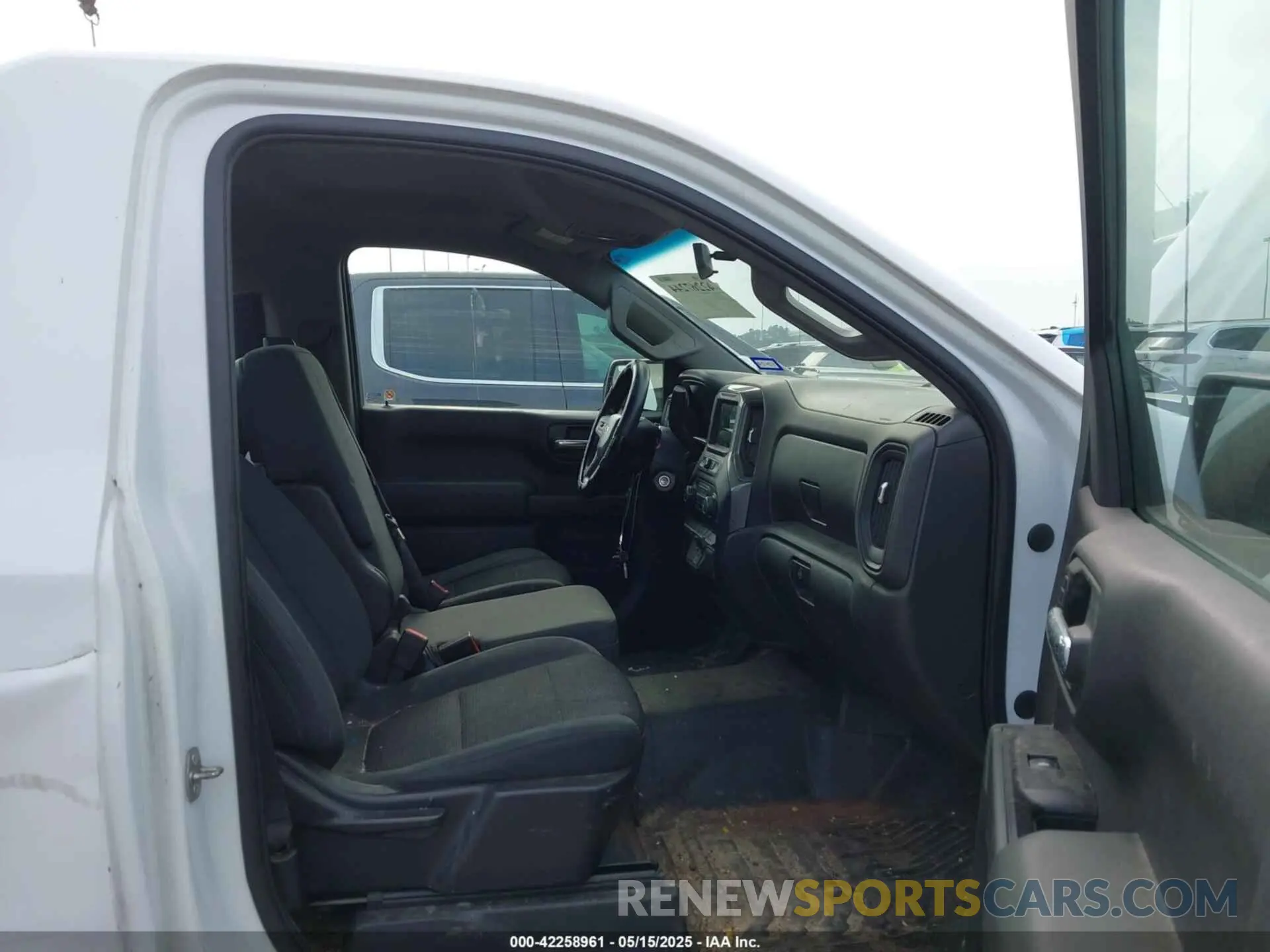 5 Фотография поврежденного автомобиля 3GCNWAEF8KG252133 CHEVROLET SILVERADO 1500 2019
