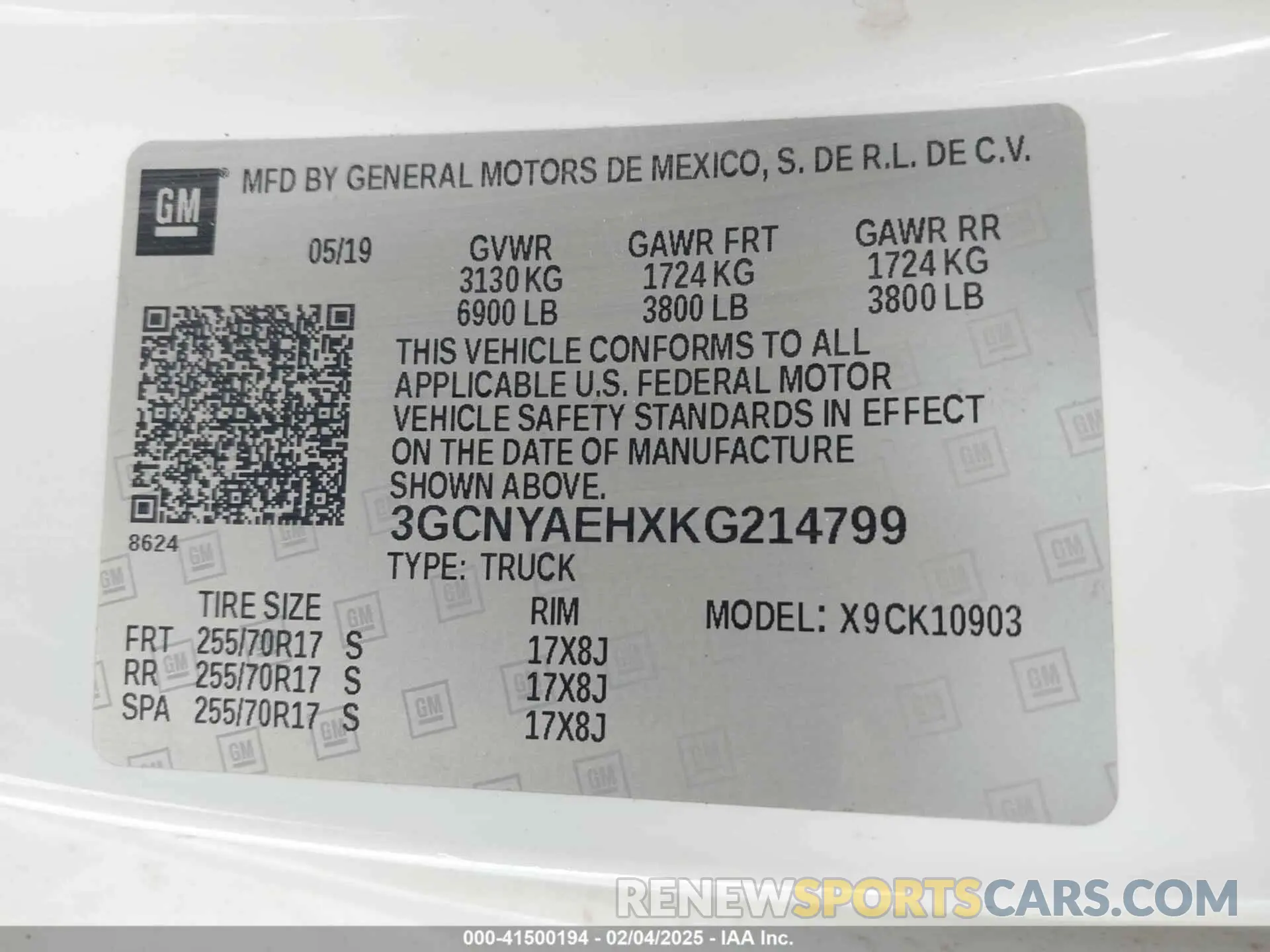 9 Photograph of a damaged car 3GCNYAEHXKG214799 CHEVROLET SILVERADO 1500 2019