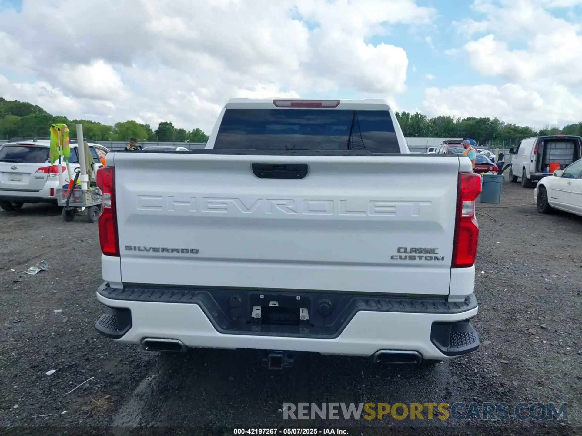 17 Photograph of a damaged car 3GCPWBEF3KG234041 CHEVROLET SILVERADO 1500 2019