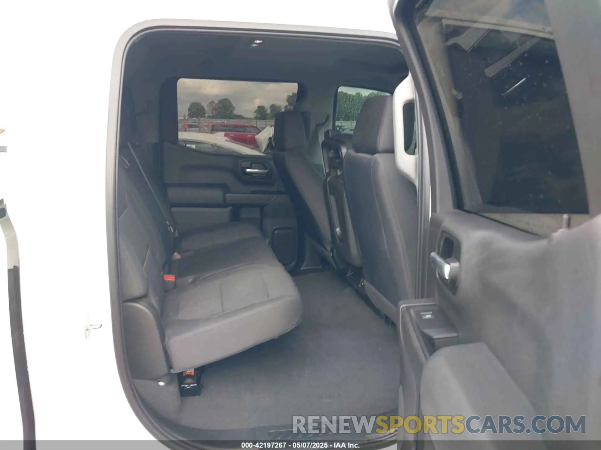 8 Photograph of a damaged car 3GCPWBEF3KG234041 CHEVROLET SILVERADO 1500 2019
