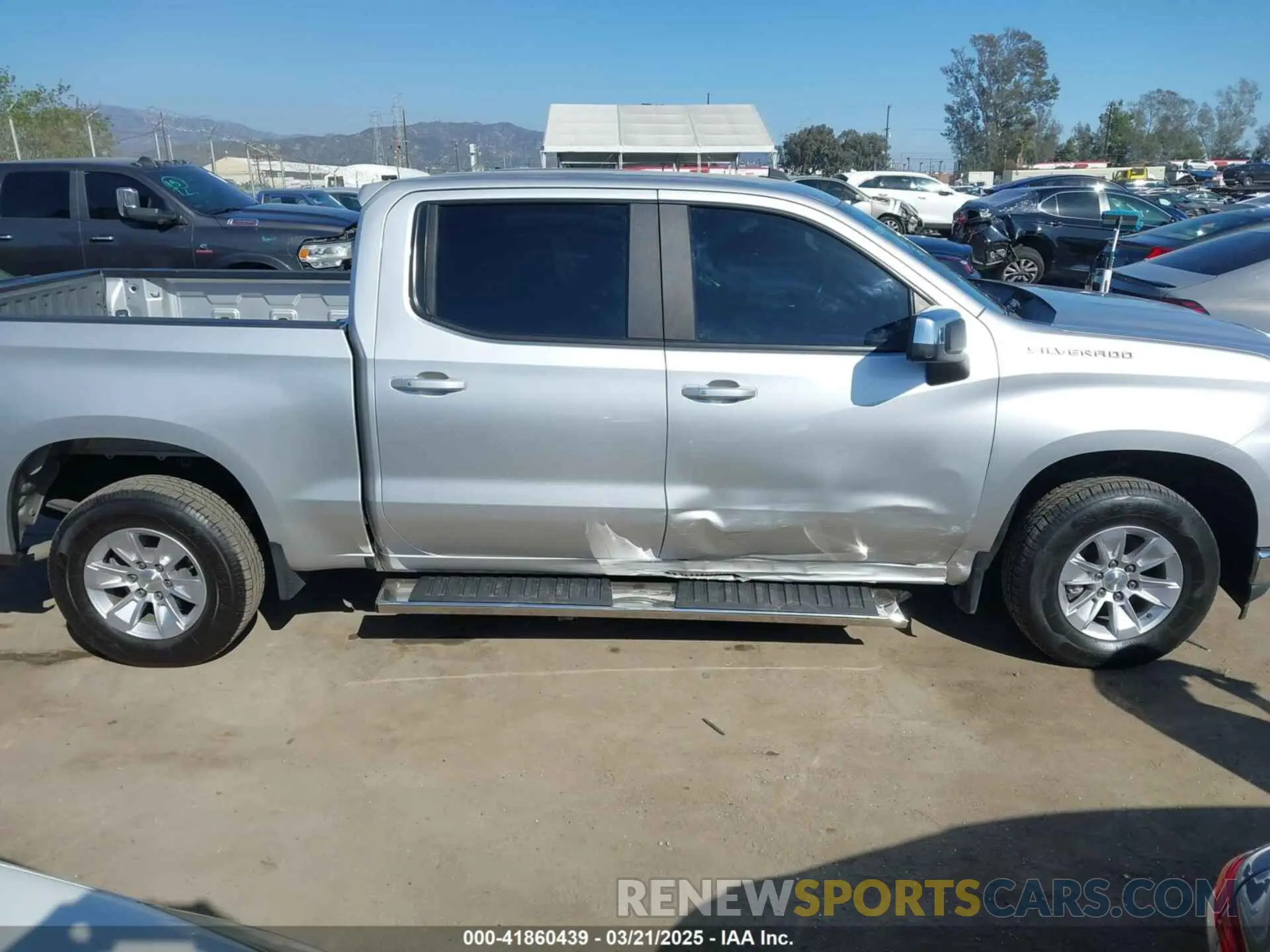 13 Фотография поврежденного автомобиля 3GCPWCED9KG288268 CHEVROLET SILVERADO 1500 2019