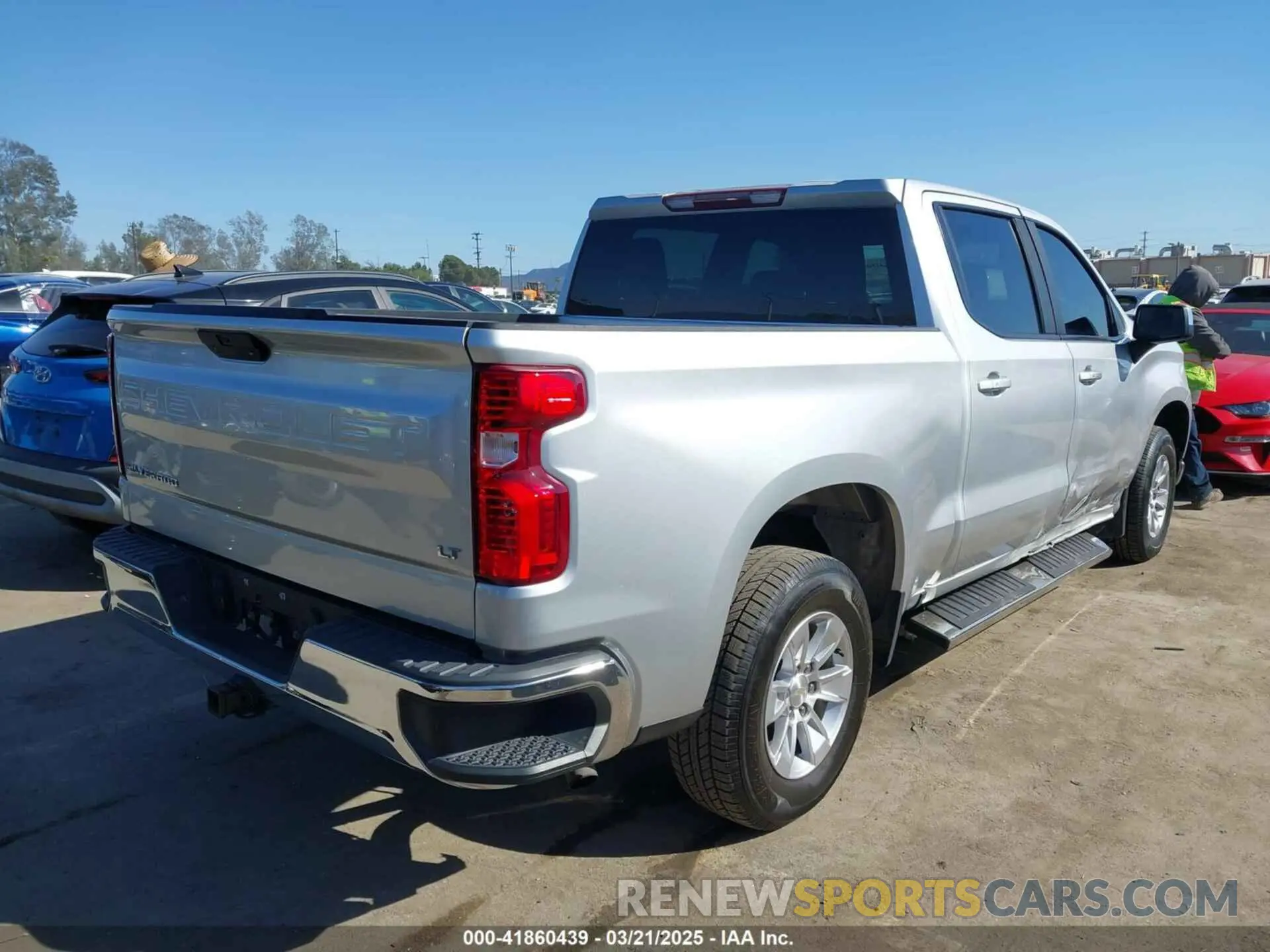 4 Фотография поврежденного автомобиля 3GCPWCED9KG288268 CHEVROLET SILVERADO 1500 2019