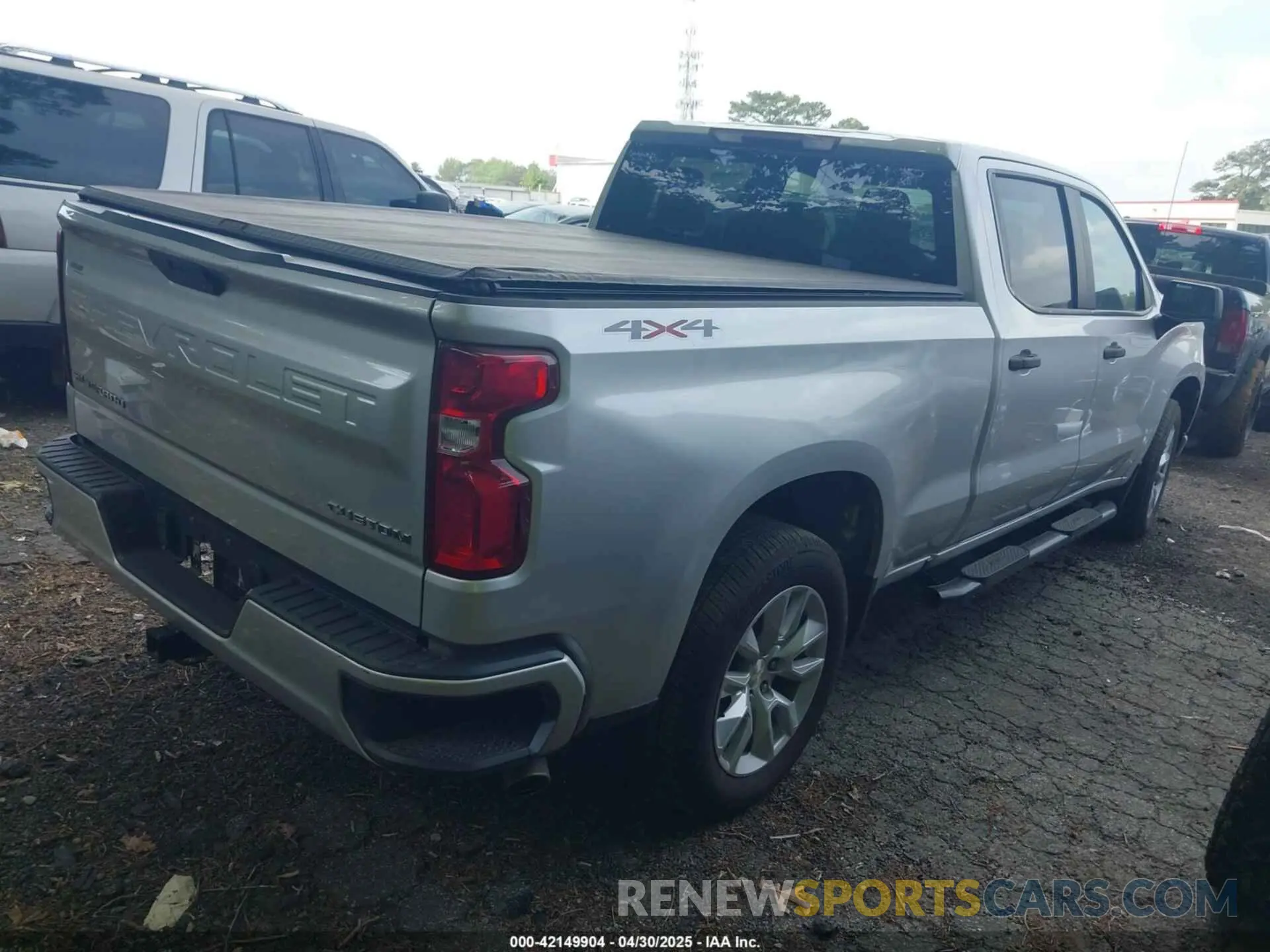 4 Photograph of a damaged car 3GCPYBEH7KG216525 CHEVROLET SILVERADO 1500 2019