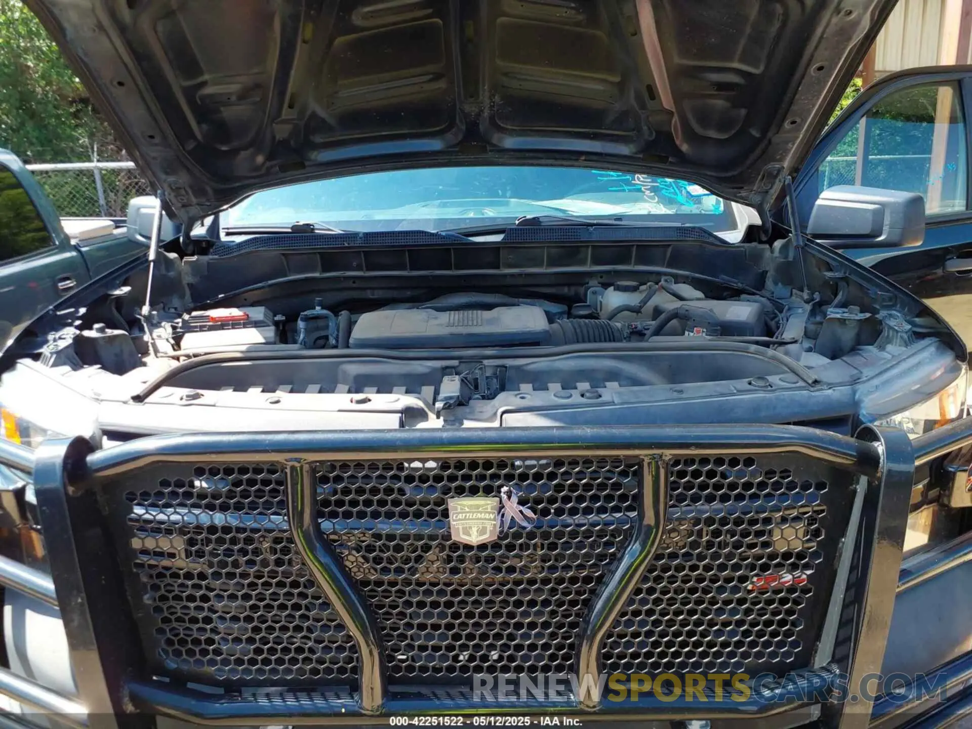 10 Photograph of a damaged car 3GCPYCEF7KG110838 CHEVROLET SILVERADO 1500 2019