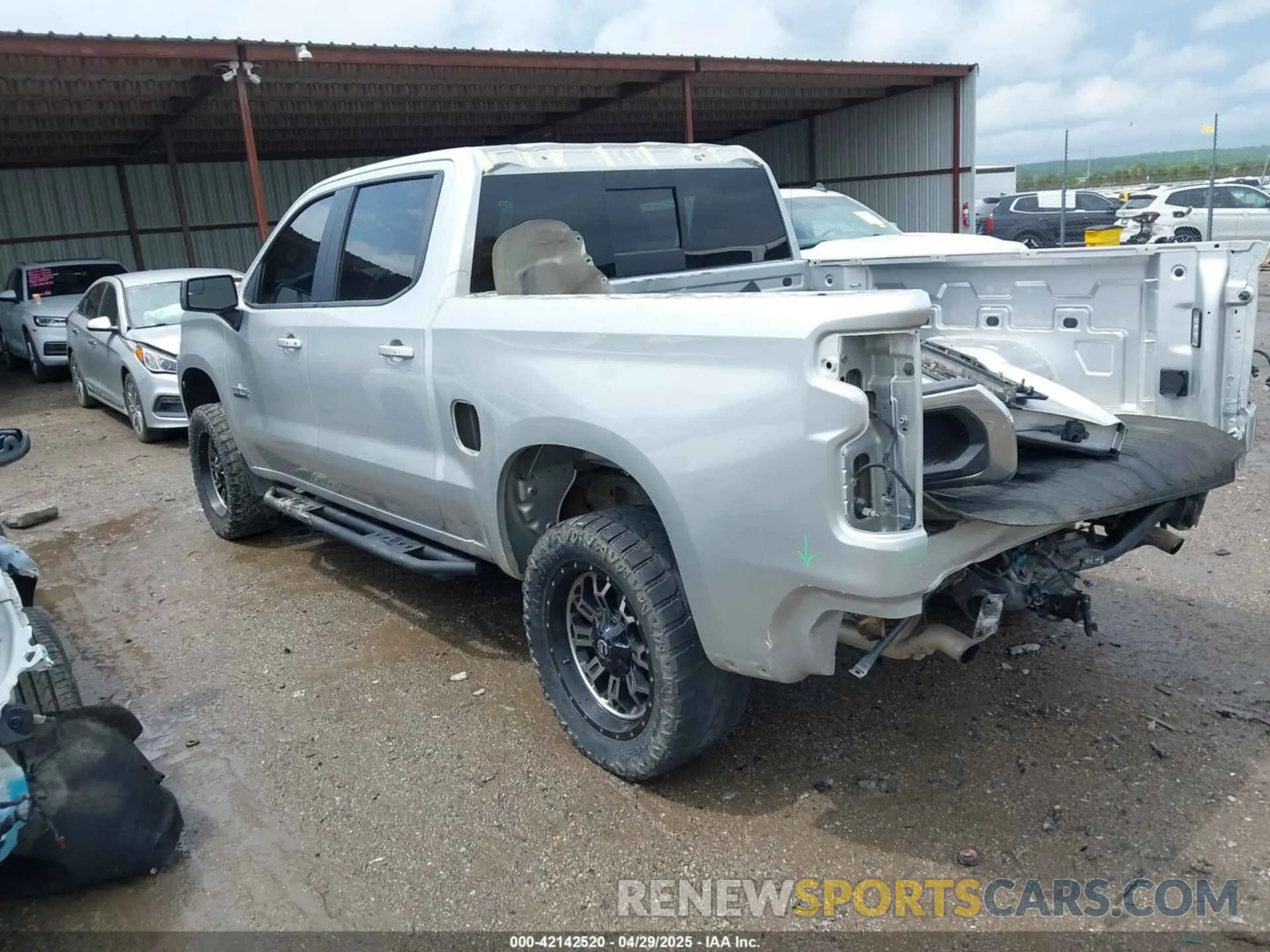 3 Фотография поврежденного автомобиля 3GCUYDED8KG155861 CHEVROLET SILVERADO 1500 2019