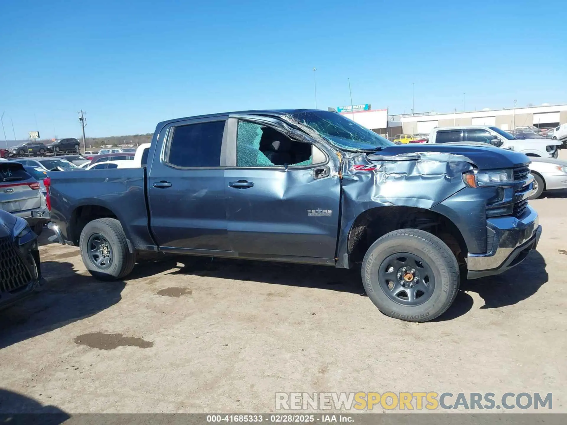 14 Фотография поврежденного автомобиля 3GCUYDED8KG263719 CHEVROLET SILVERADO 1500 2019