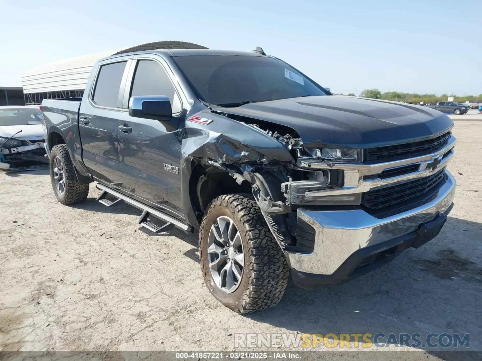 1 Фотография поврежденного автомобиля 3GCUYDEDXKG176761 CHEVROLET SILVERADO 1500 2019
