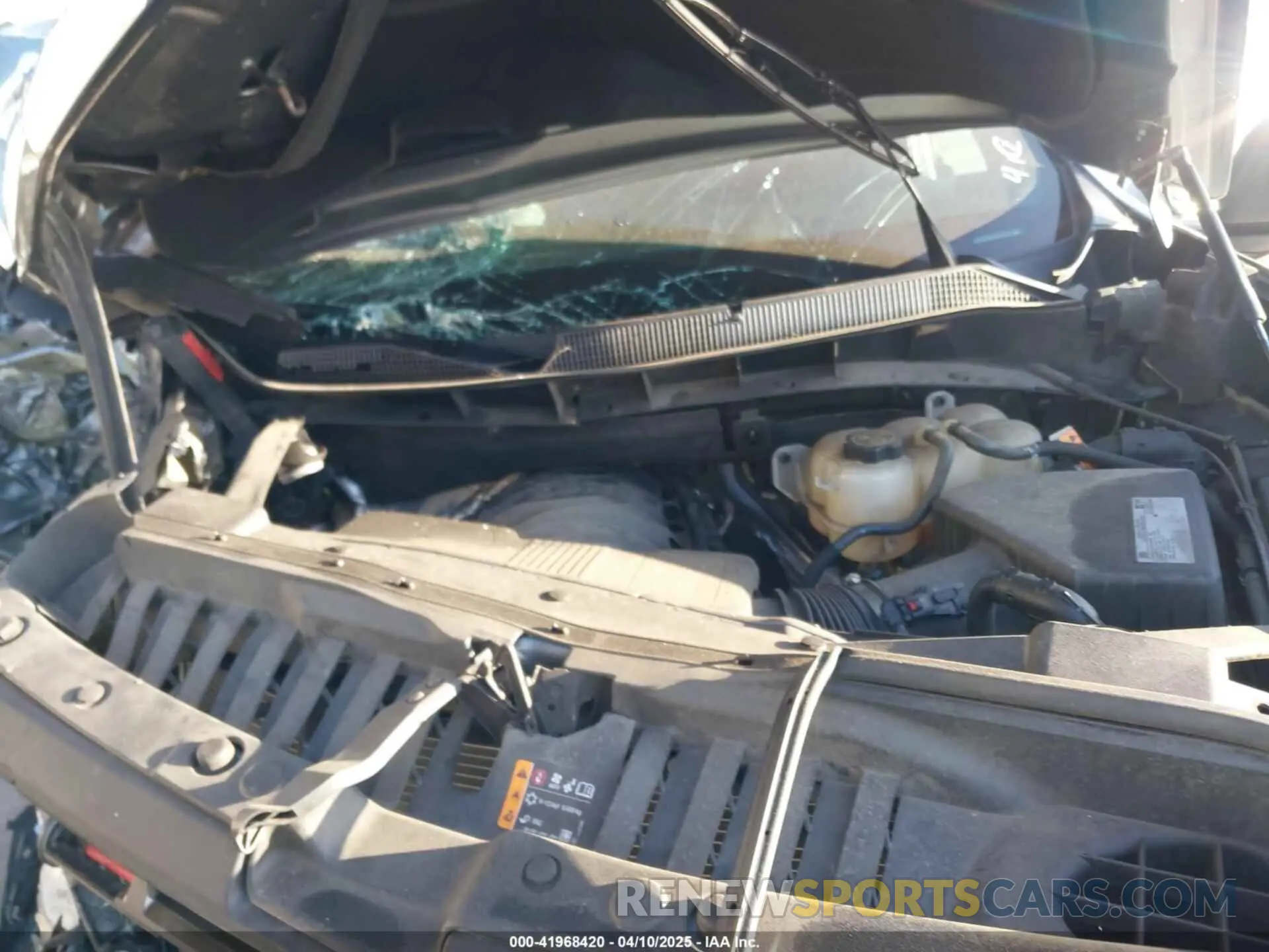 10 Photograph of a damaged car 3GCUYEED8KG158409 CHEVROLET SILVERADO 1500 2019