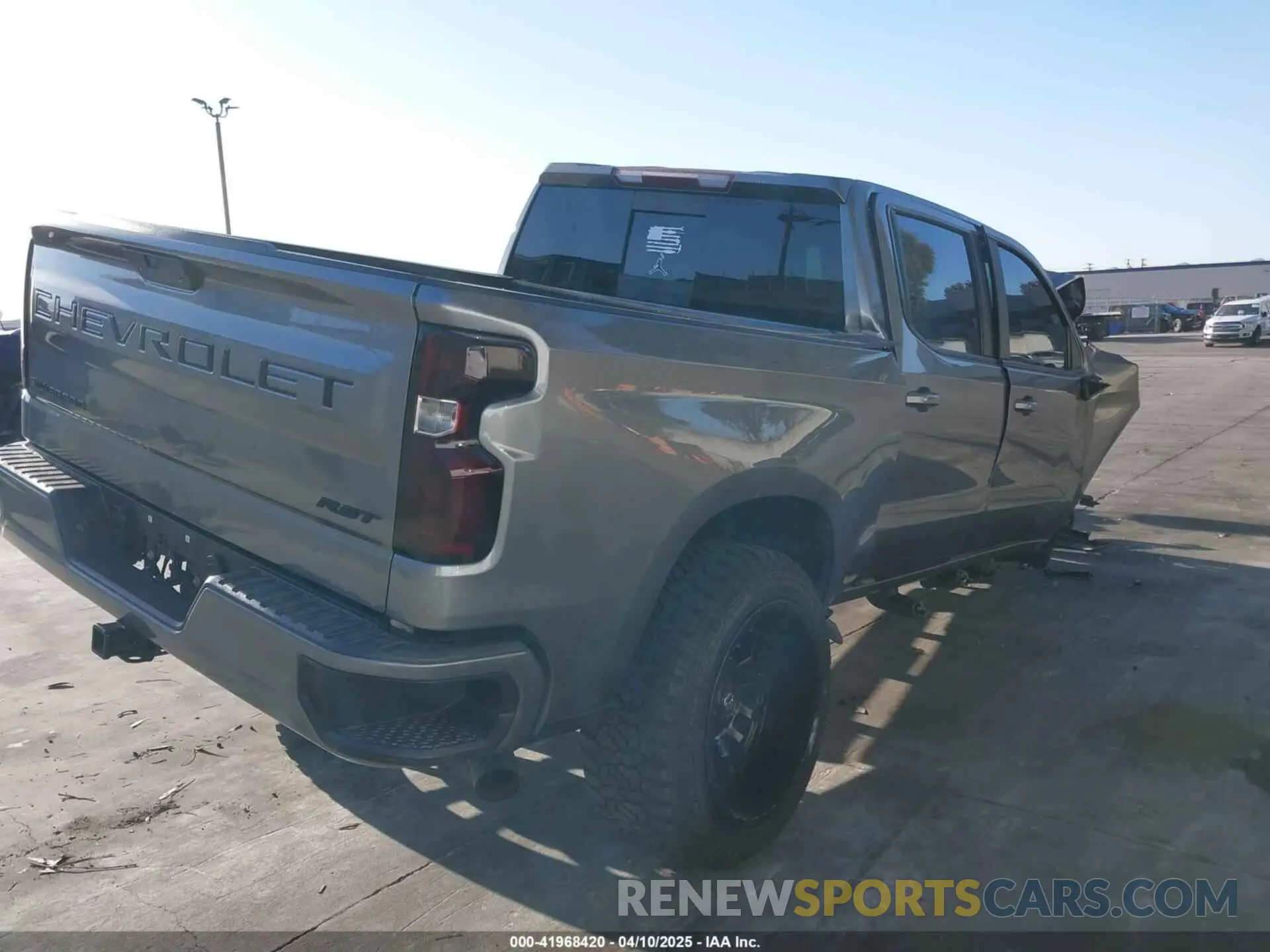 4 Photograph of a damaged car 3GCUYEED8KG158409 CHEVROLET SILVERADO 1500 2019