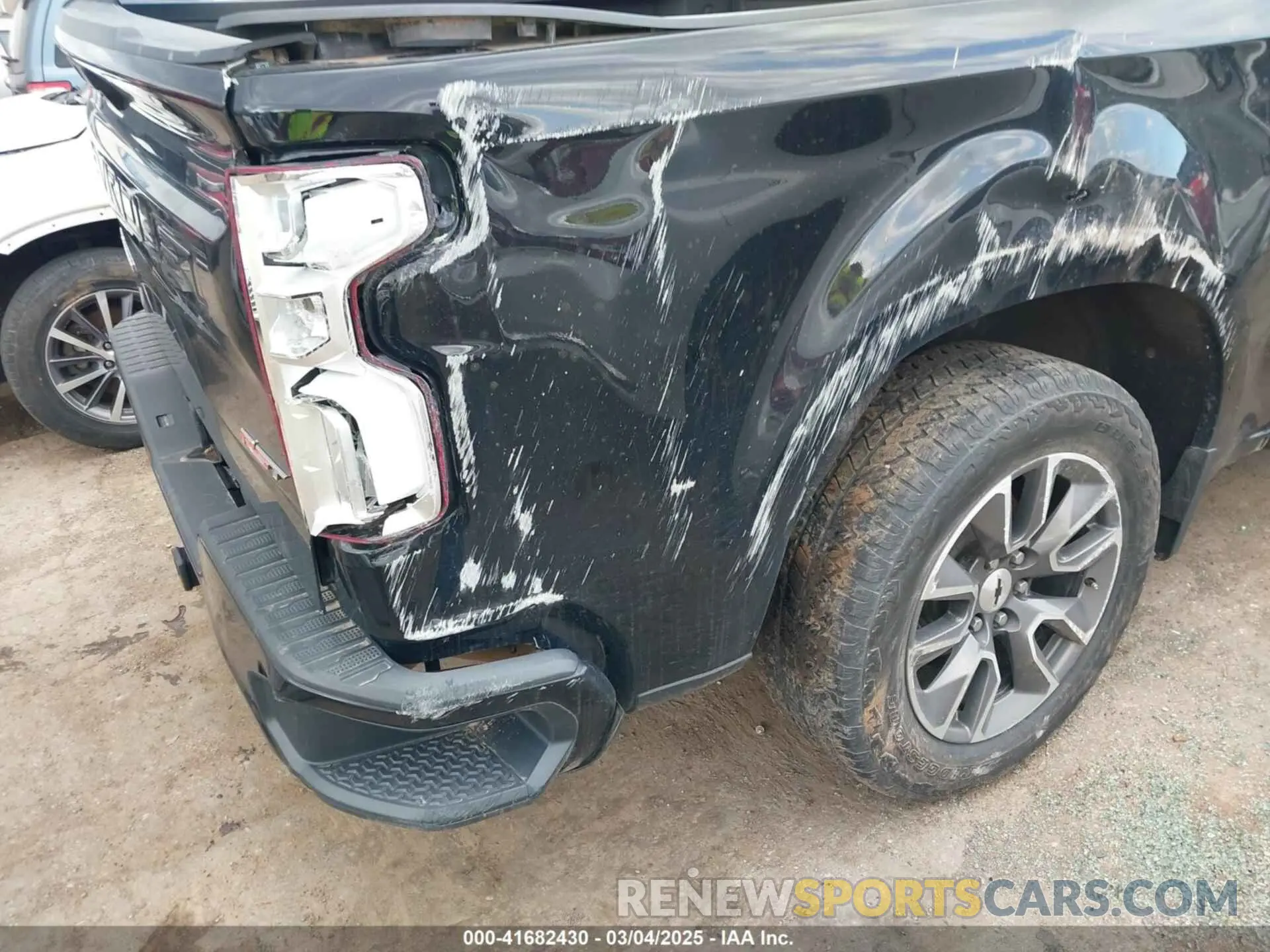 6 Photograph of a damaged car 3GCUYEED9KG101409 CHEVROLET SILVERADO 1500 2019