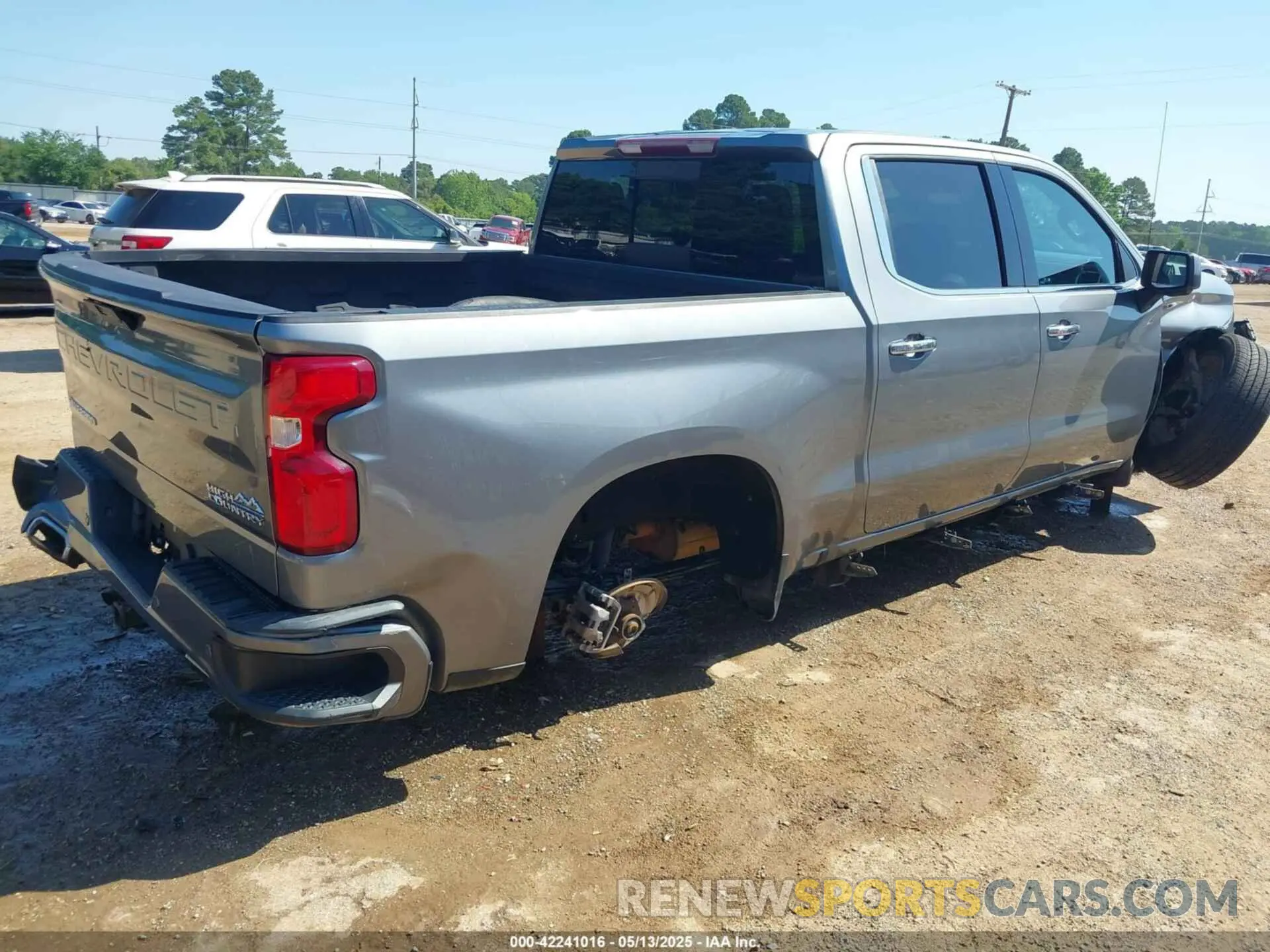 4 Фотография поврежденного автомобиля 3GCUYHED2KG168984 CHEVROLET SILVERADO 1500 2019