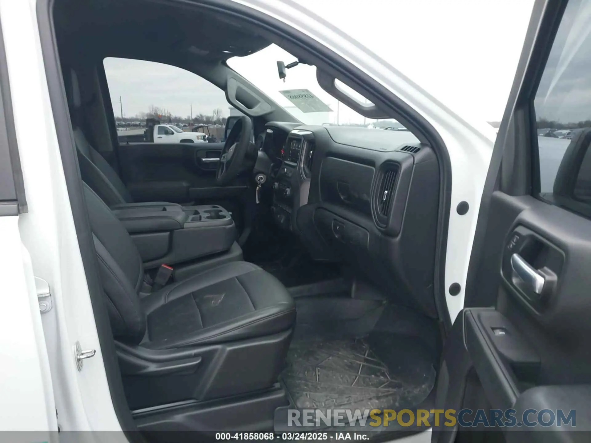 5 Photograph of a damaged car 1GCPWAEH8LZ282549 CHEVROLET SILVERADO 1500 2020