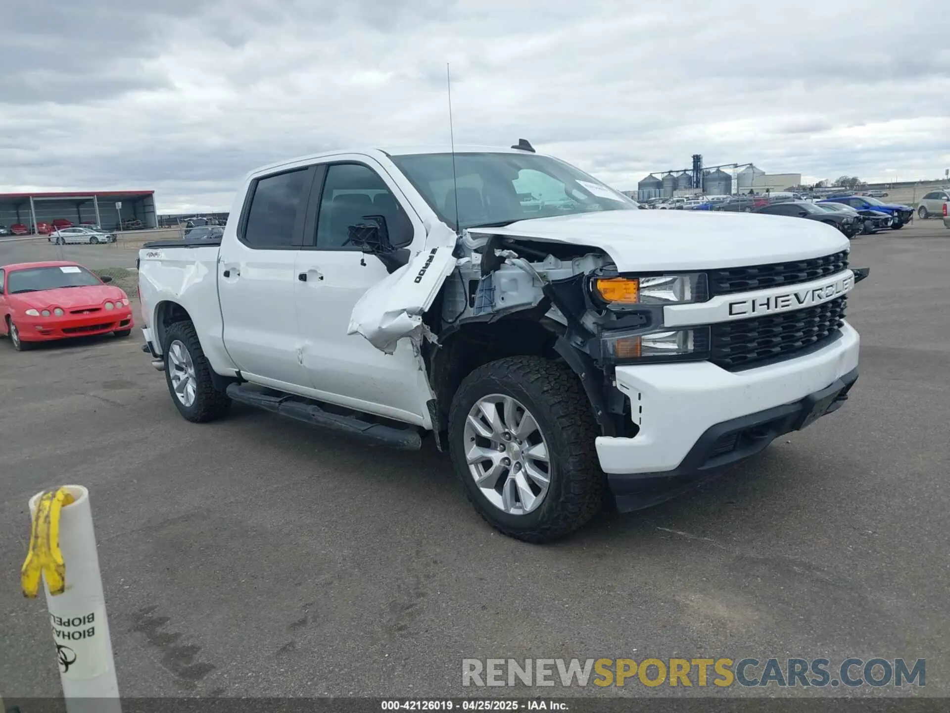 1 Photograph of a damaged car 1GCPYBEH5LZ321632 CHEVROLET SILVERADO 1500 2020