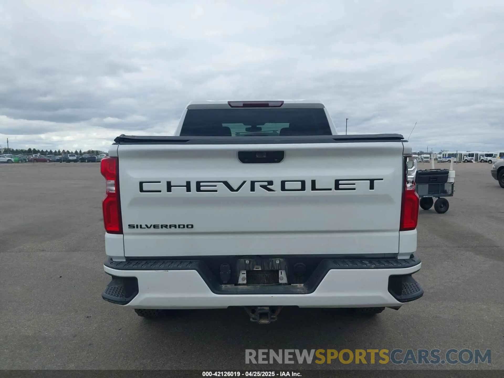 16 Photograph of a damaged car 1GCPYBEH5LZ321632 CHEVROLET SILVERADO 1500 2020