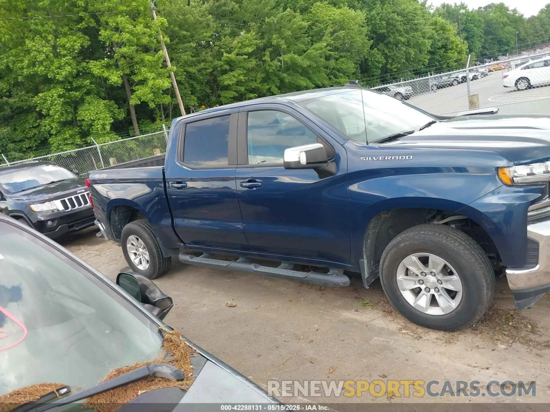 13 Photograph of a damaged car 1GCPYDEK9LZ285385 CHEVROLET SILVERADO 1500 2020