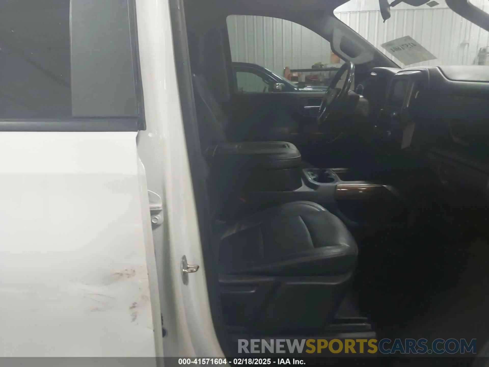 5 Photograph of a damaged car 1GCPYFED6LZ209619 CHEVROLET SILVERADO 1500 2020