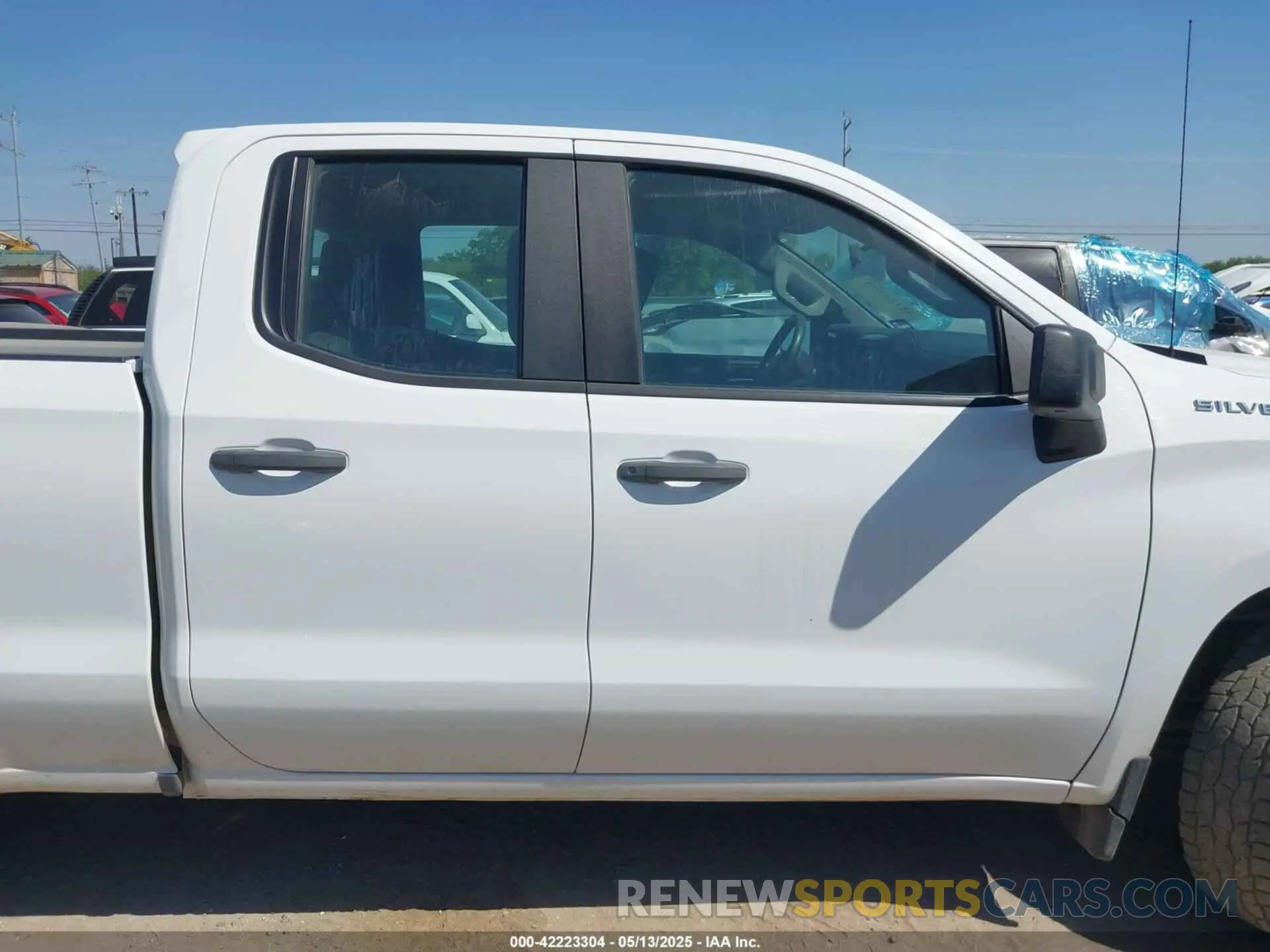 13 Photograph of a damaged car 1GCRYAEF1LZ176641 CHEVROLET SILVERADO 1500 2020