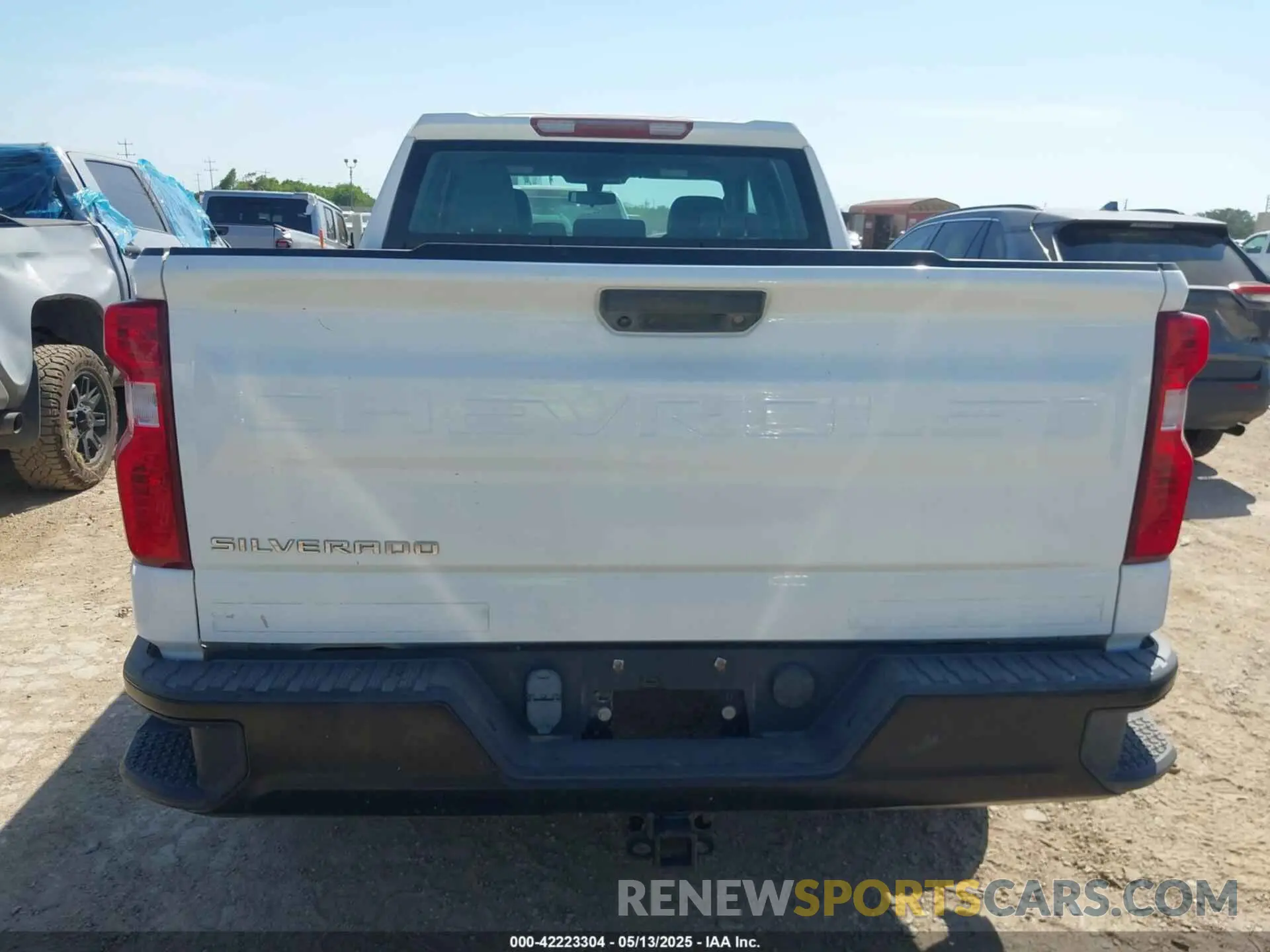 16 Photograph of a damaged car 1GCRYAEF1LZ176641 CHEVROLET SILVERADO 1500 2020