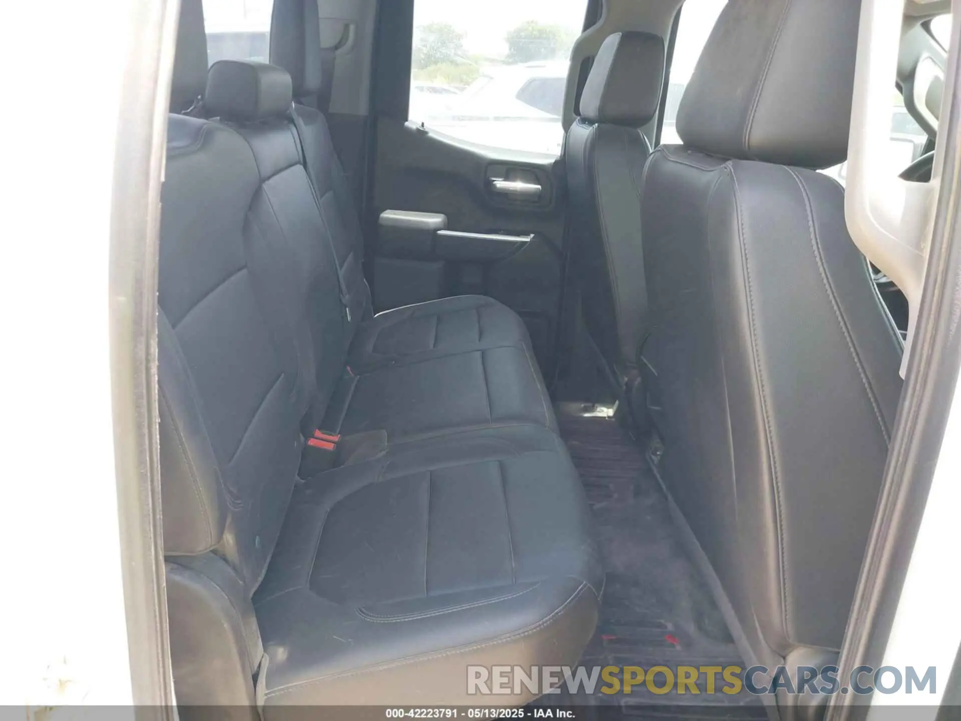 8 Photograph of a damaged car 1GCRYAEF3LZ178648 CHEVROLET SILVERADO 1500 2020
