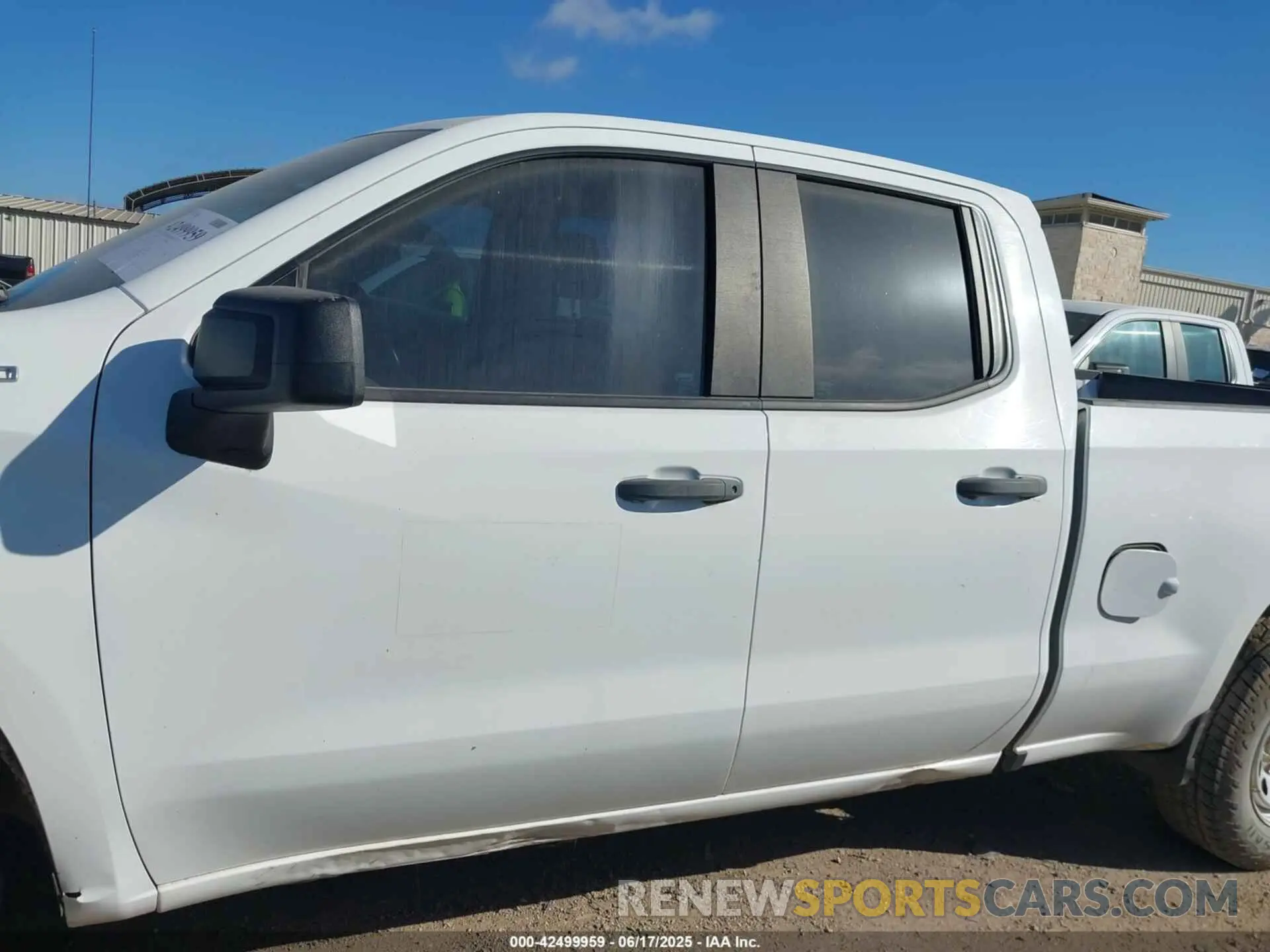 14 Photograph of a damaged car 1GCRYAEF4LZ179596 CHEVROLET SILVERADO 1500 2020
