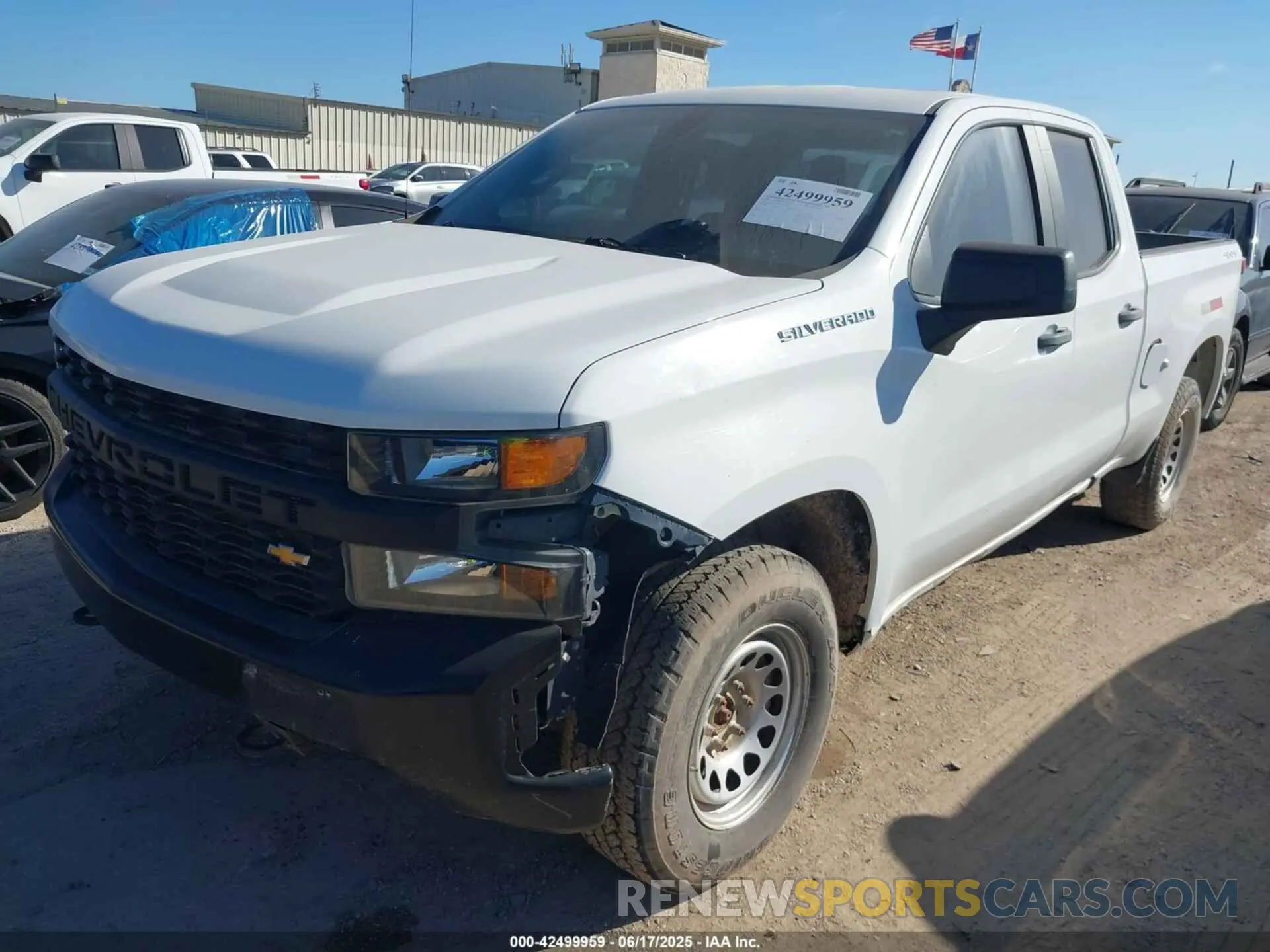 2 Photograph of a damaged car 1GCRYAEF4LZ179596 CHEVROLET SILVERADO 1500 2020